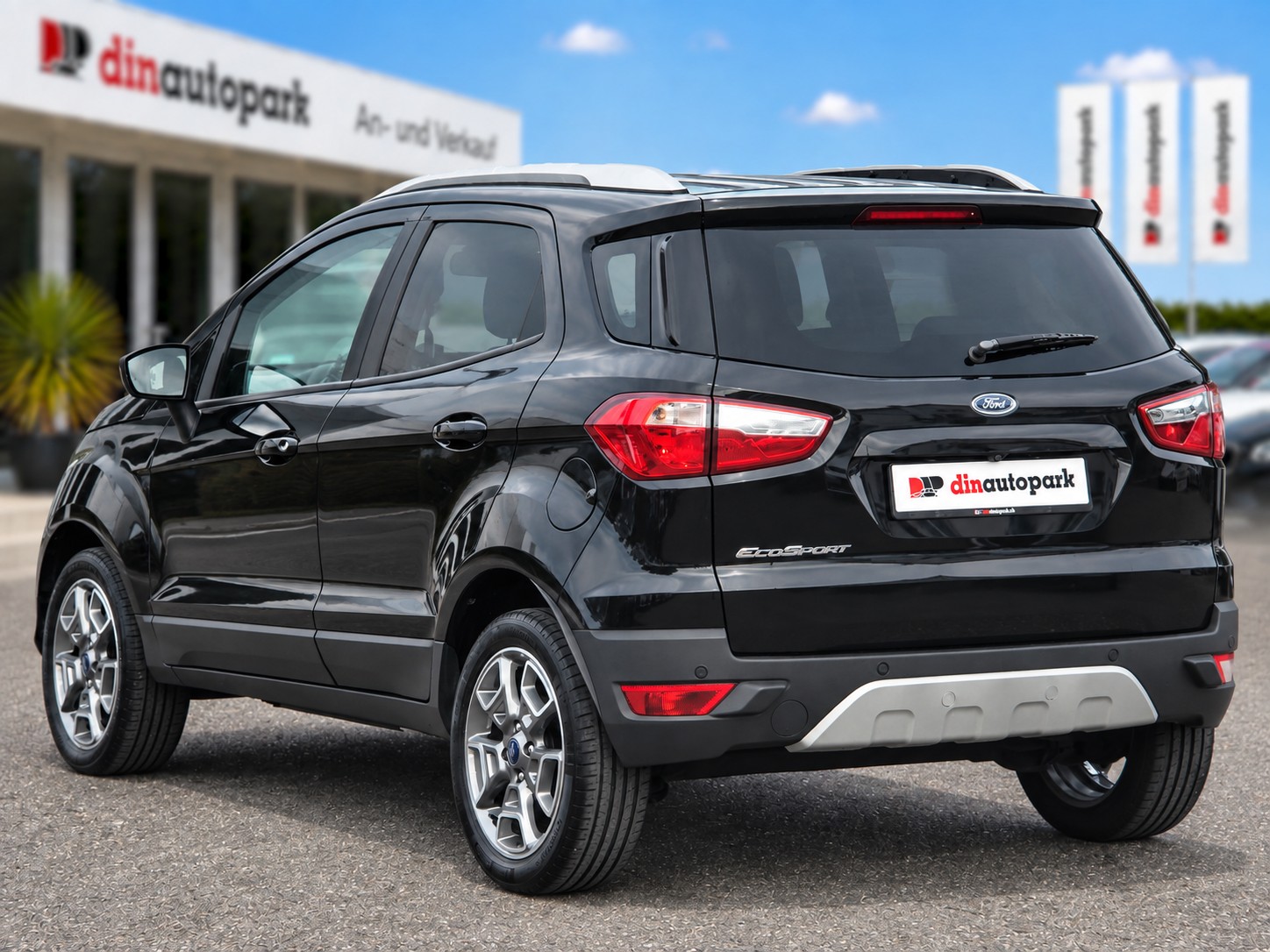 FORD EcoSport 1.5 Titanium PowerShift * CH-Fahrzeug * Top Zustand *-image-4