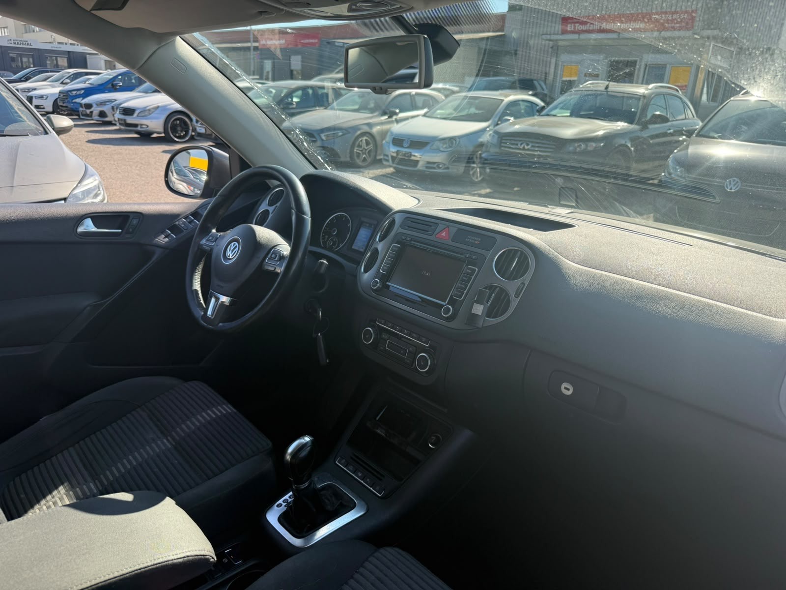 VW Tiguan 2.0 TDI Sport&Style DSG-image-3