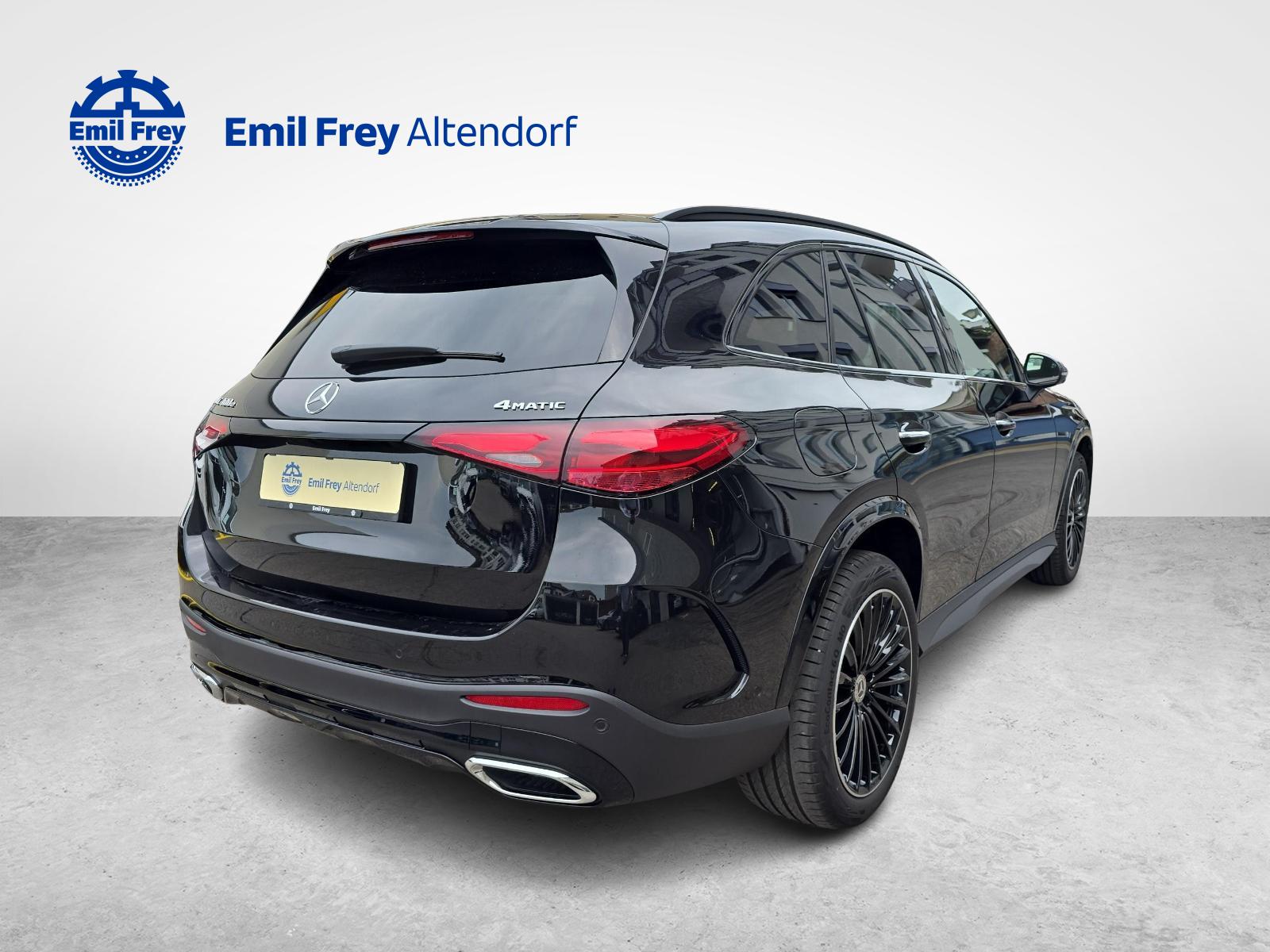 MERCEDES-BENZ GLC 400 e 4MATIC EQ Star AMG Line-image-4