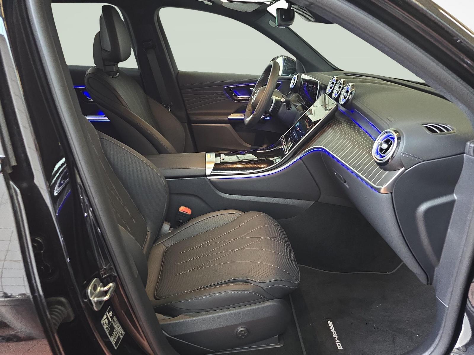MERCEDES-BENZ GLC 400 e 4MATIC EQ Star AMG Line-image-9