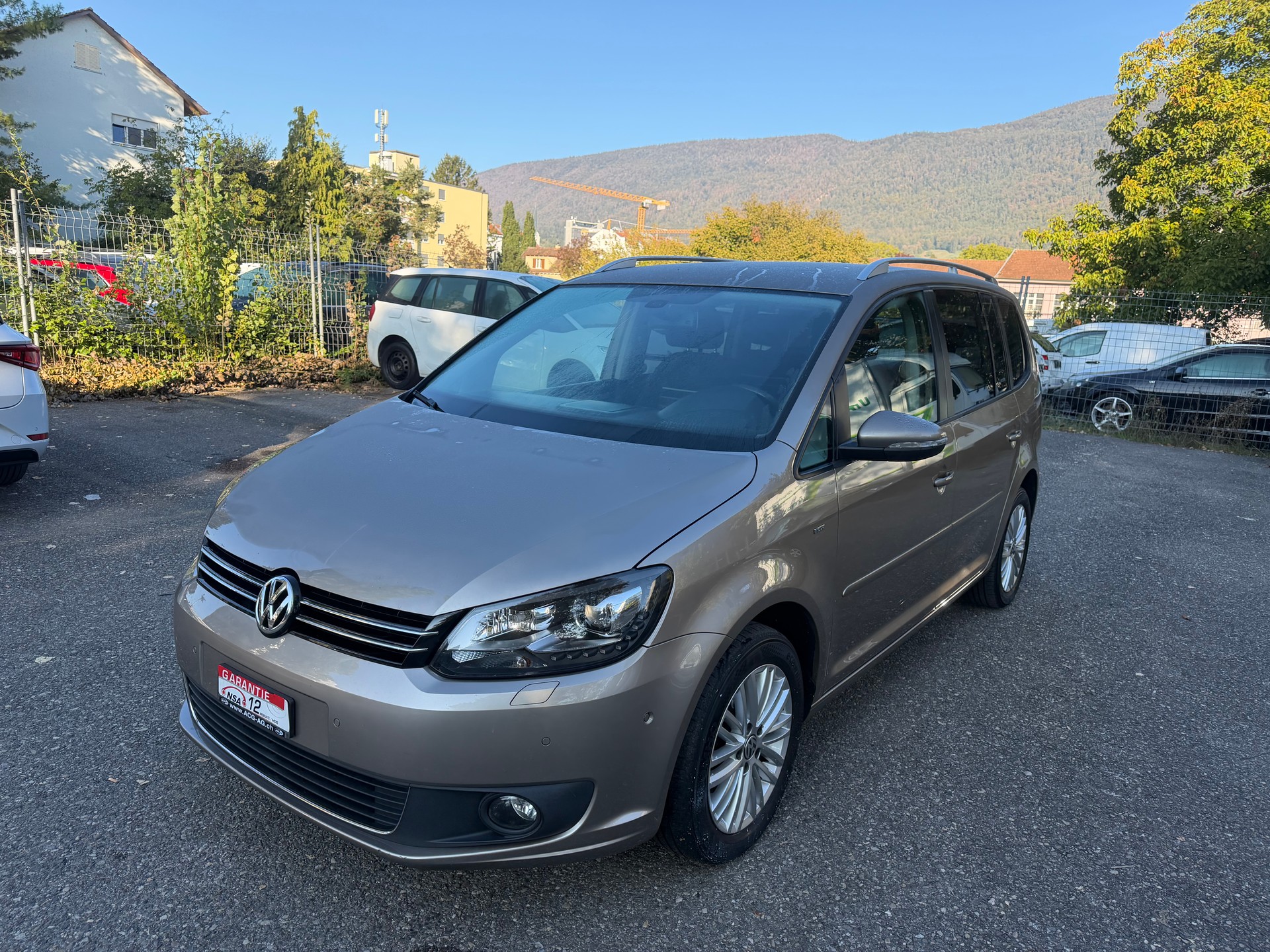 VW Touran 1.6 TDI BlueMotion Technology Cup DSG * 07x Plätze * Navi * Xenon * Klima-auto * PDC V&H- RF-Kamera * Ab MFK-image-0