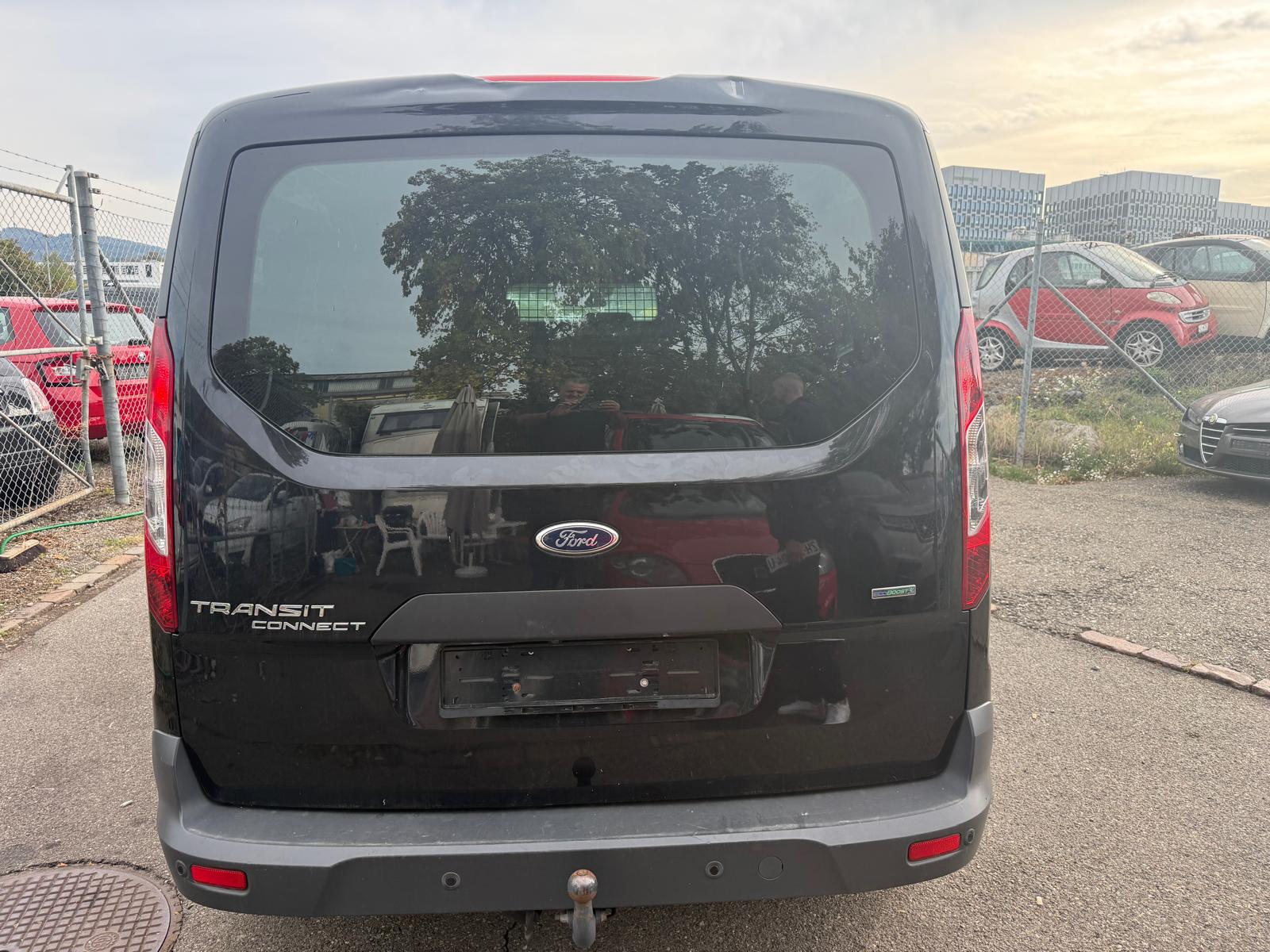 FORD Transit Connect Van T230 1.6 EcoBoost Trend Automat-image-5