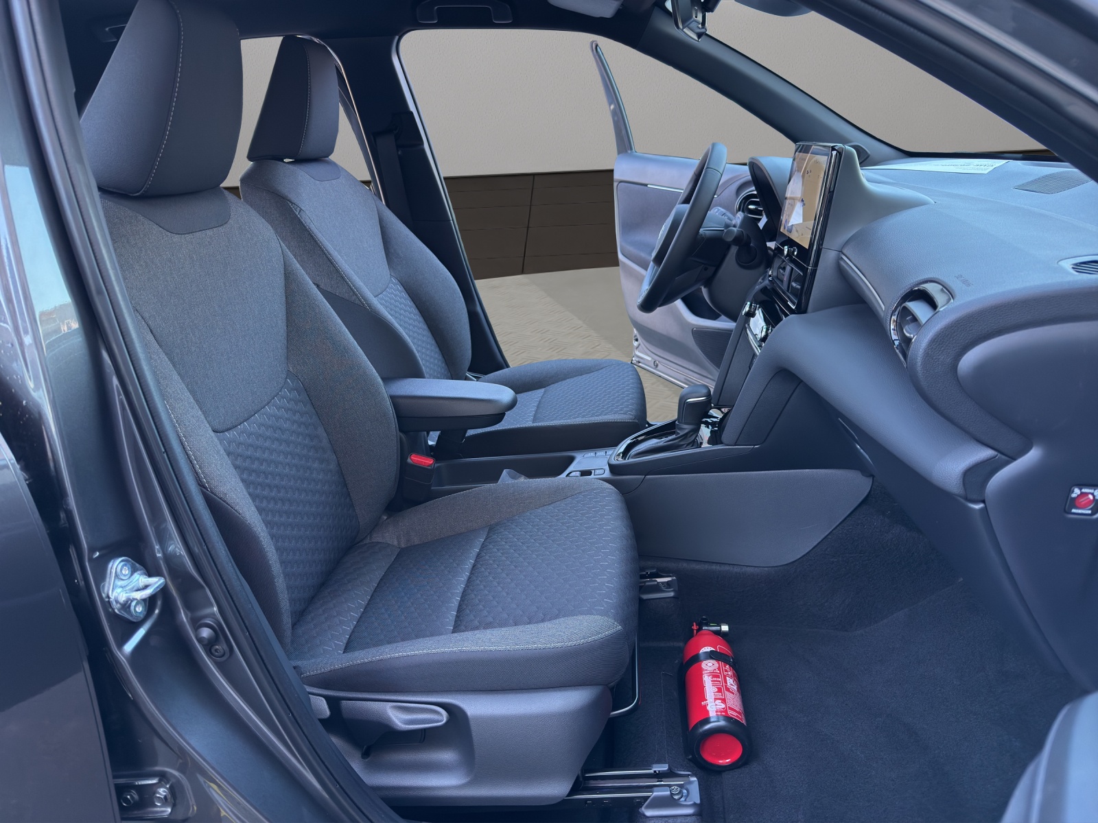 TOYOTA Yaris Cross 1.5 Style 4x2 Hybrid-image-16