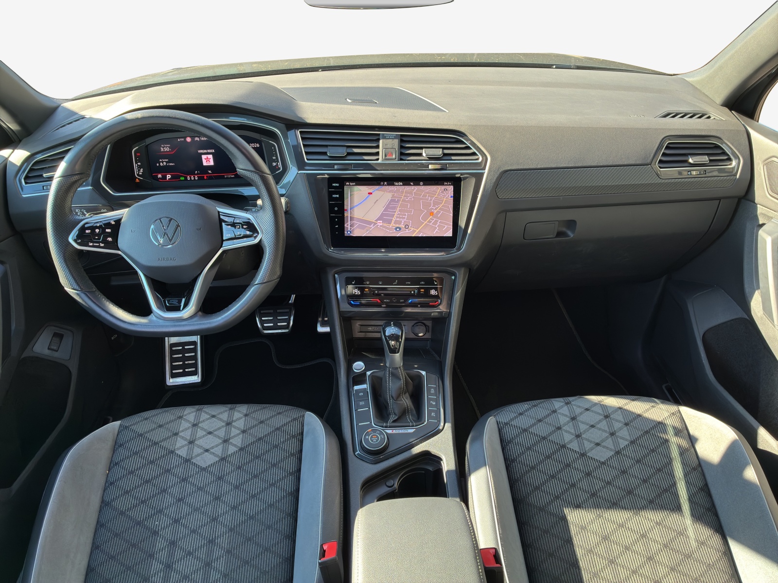 VW Tiguan 2.0 TDI SCR R-Line 4Motion DSG-image-8