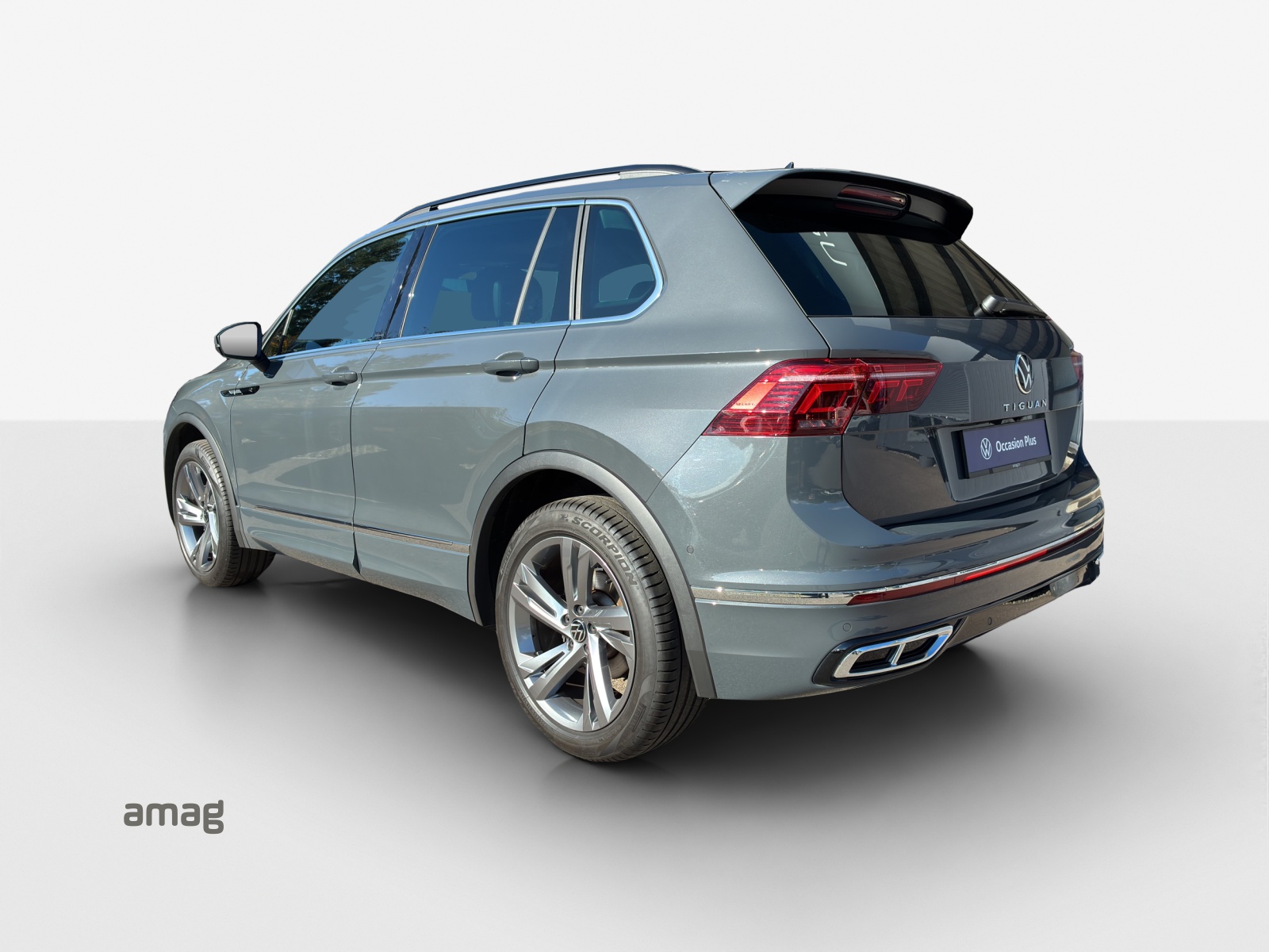 VW Tiguan 2.0 TDI SCR R-Line 4Motion DSG-image-2