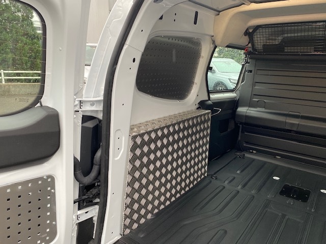 RENAULT Kangoo Van EV45 Standard L2 22kW Advance-image-3