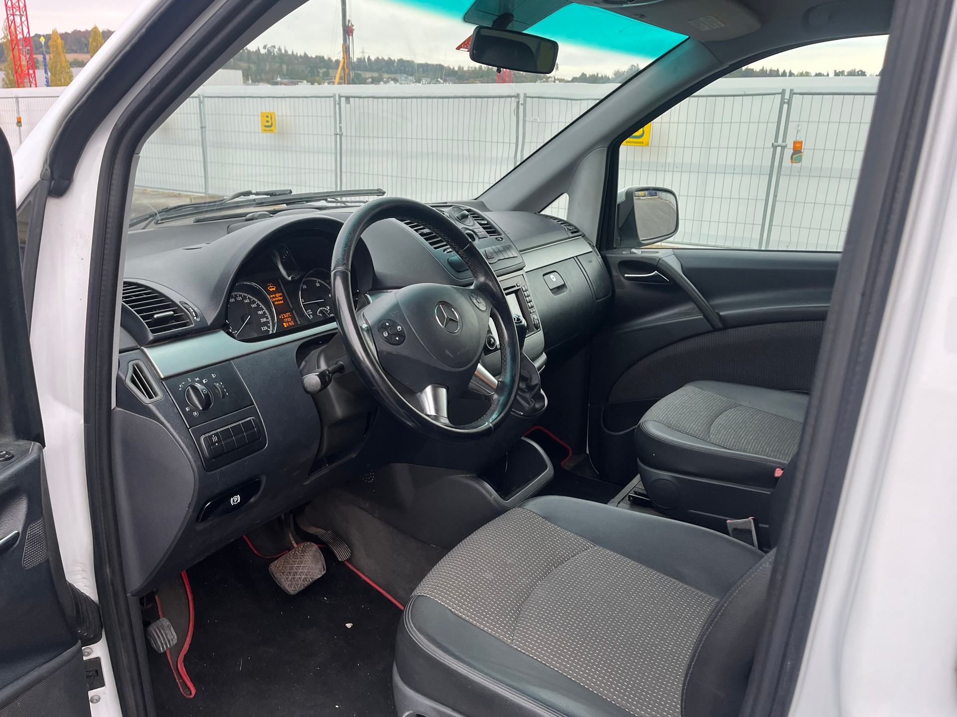 MERCEDES-BENZ Viano 2.0 CDI Blue Efficiency Ambiente L A-image-10