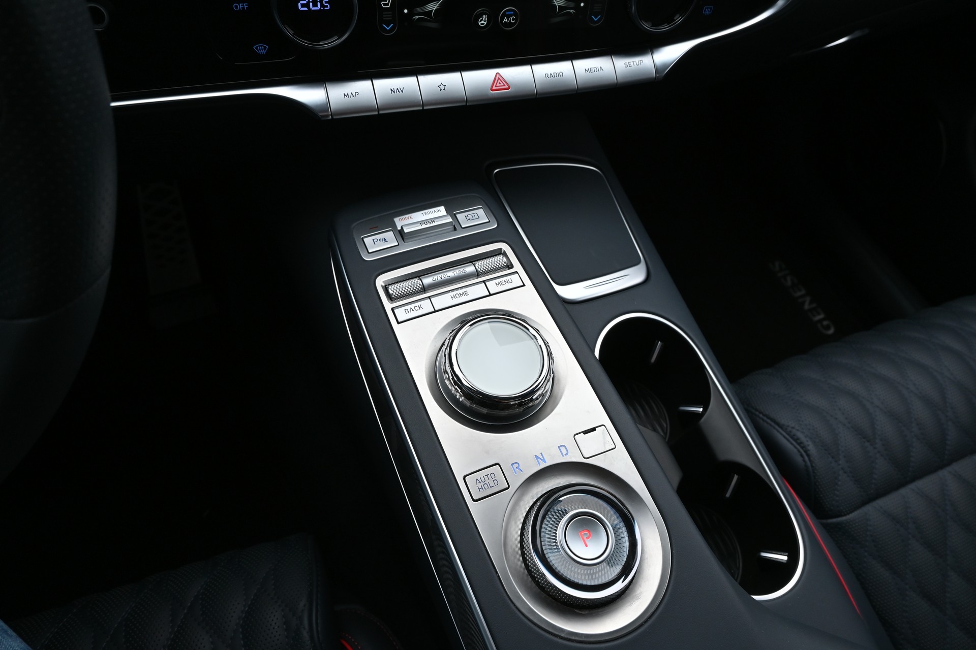 GENESIS GV70 2.5 TGDI Sport AT8 AWD (CH Auto)-image-16