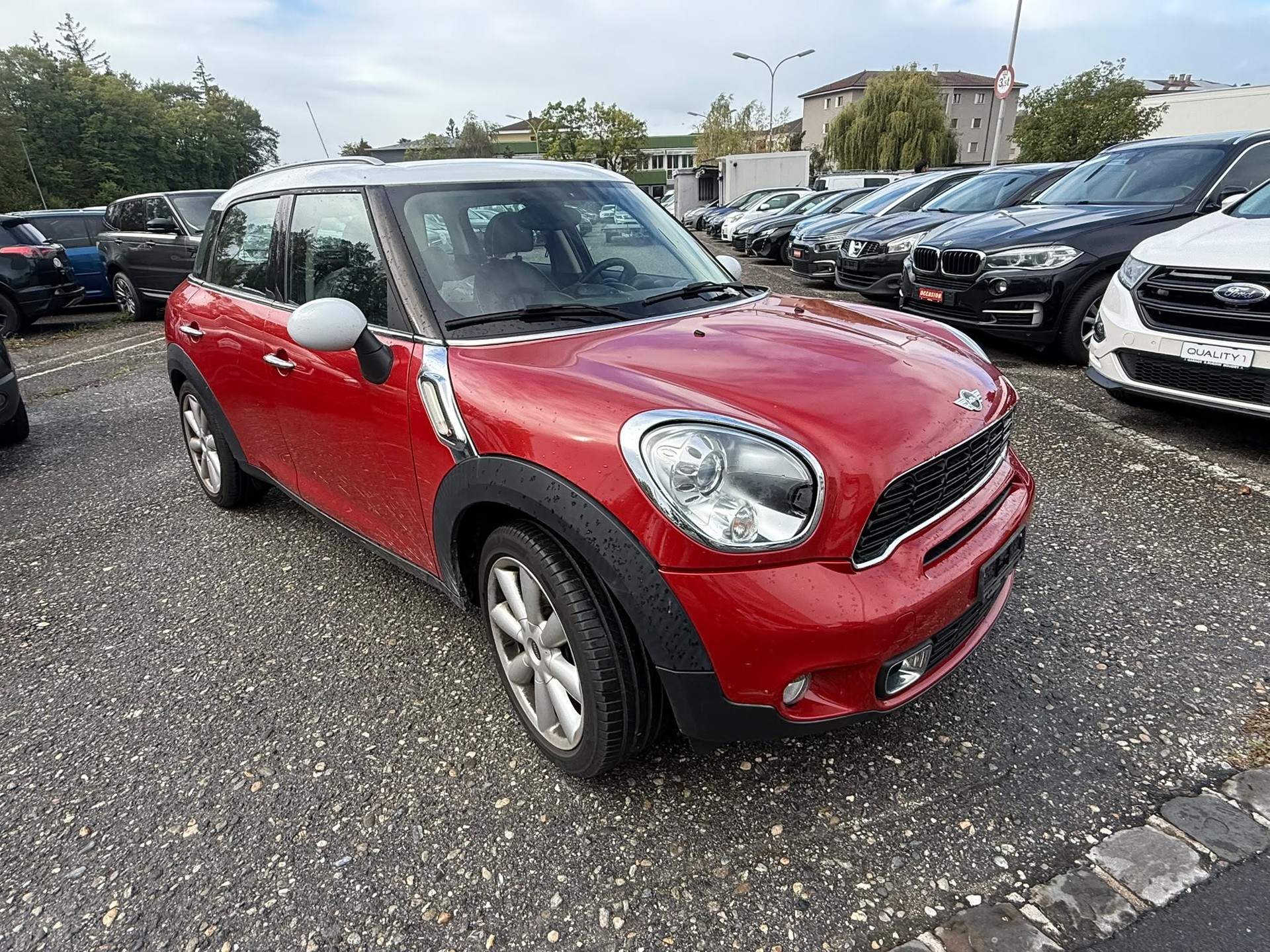 MINI Countryman Cooper S FWD-image-2