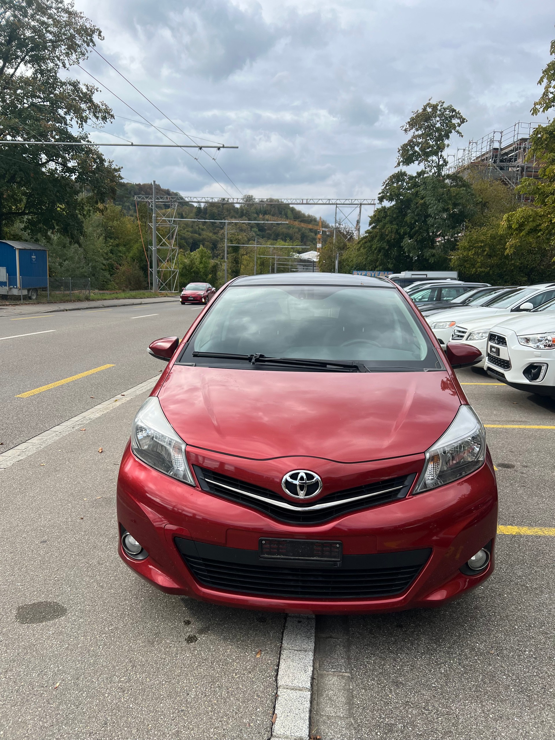 TOYOTA YARIS-image-0