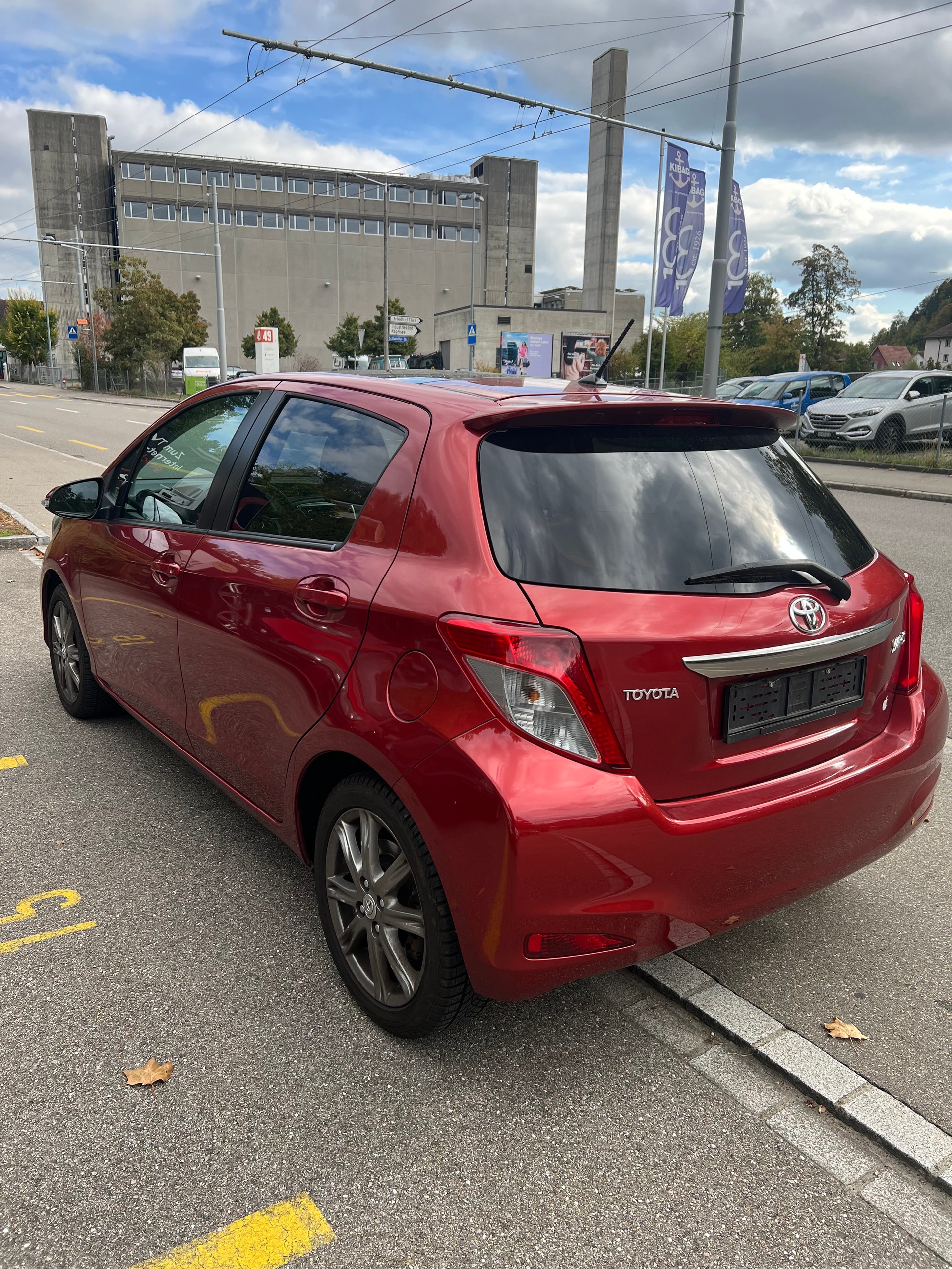 TOYOTA YARIS-image-5