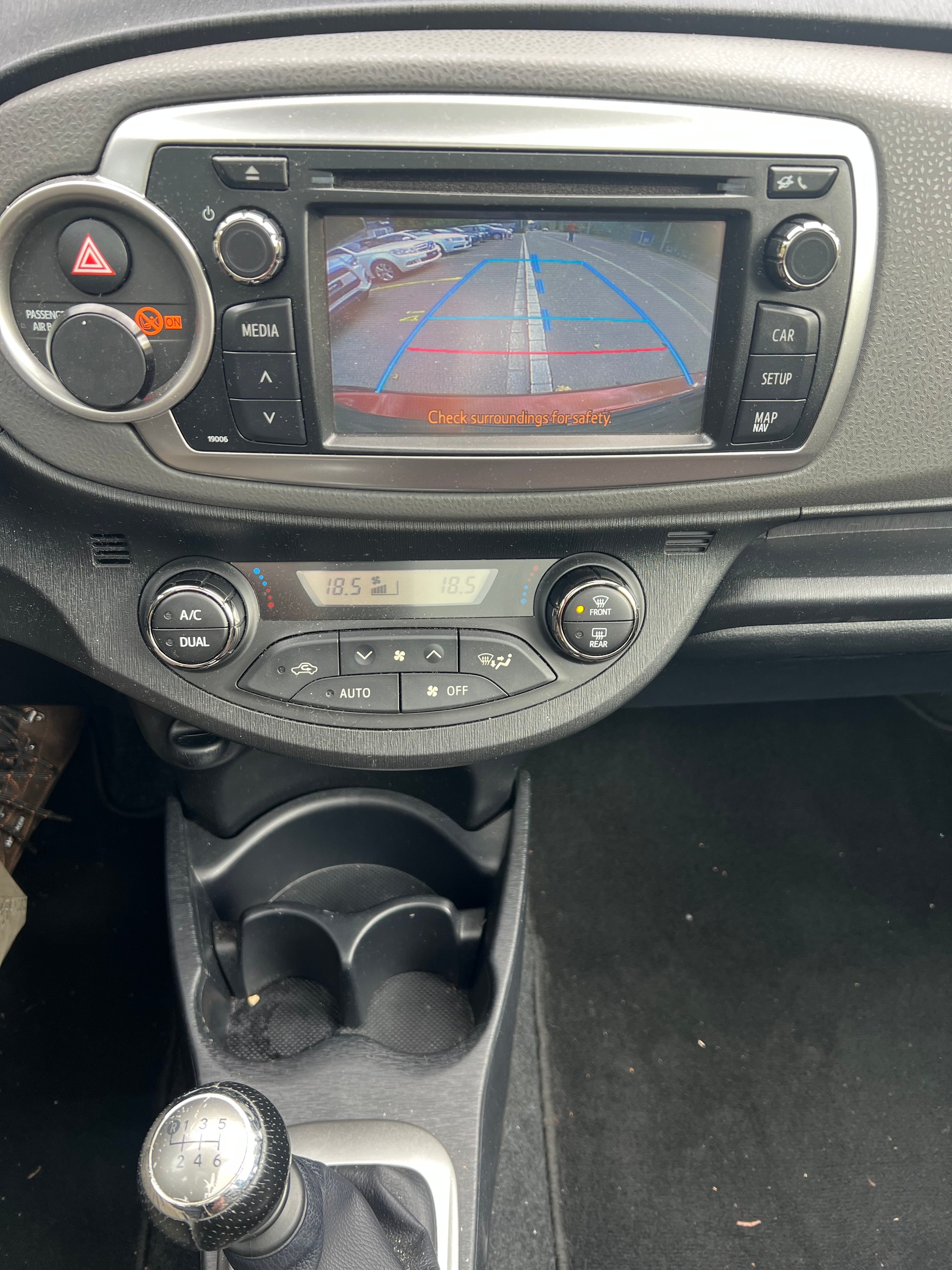 TOYOTA YARIS-image-11