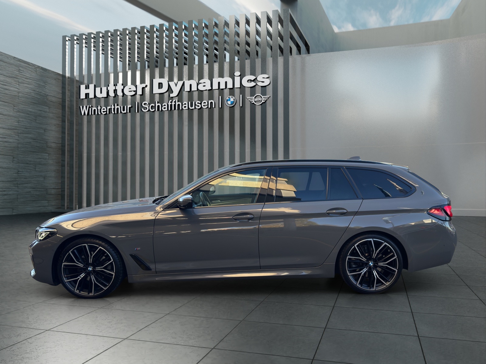 BMW 5er Reihe Touring 520d xDrive M-SPORTPAKET-image-6