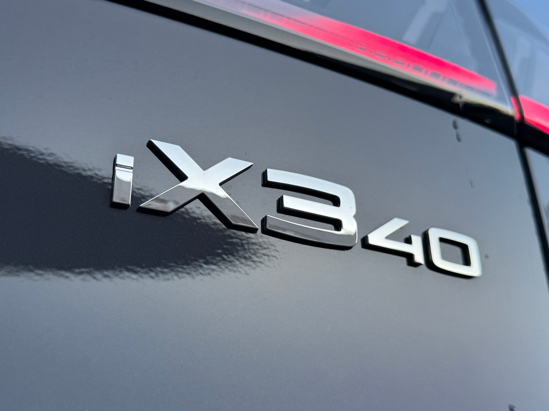 BMW iX3 40-image-4