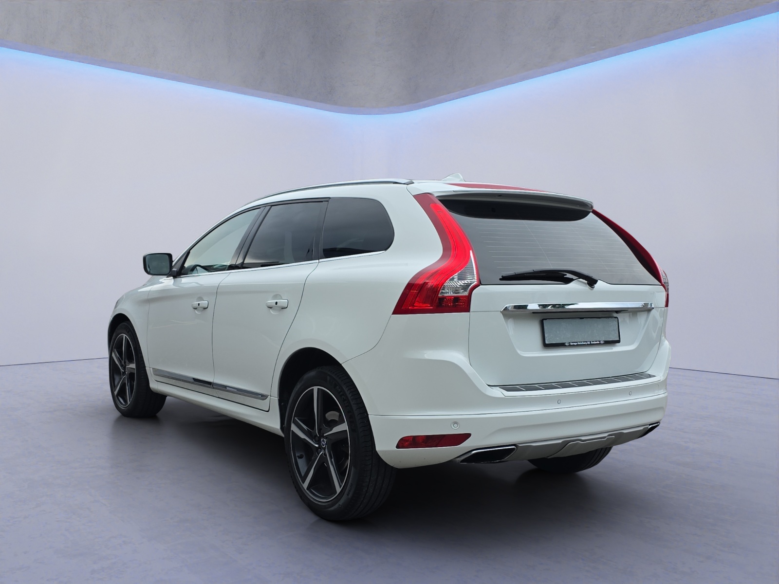 VOLVO XC60 2.0 T6 Summum AWD S/S-image-2