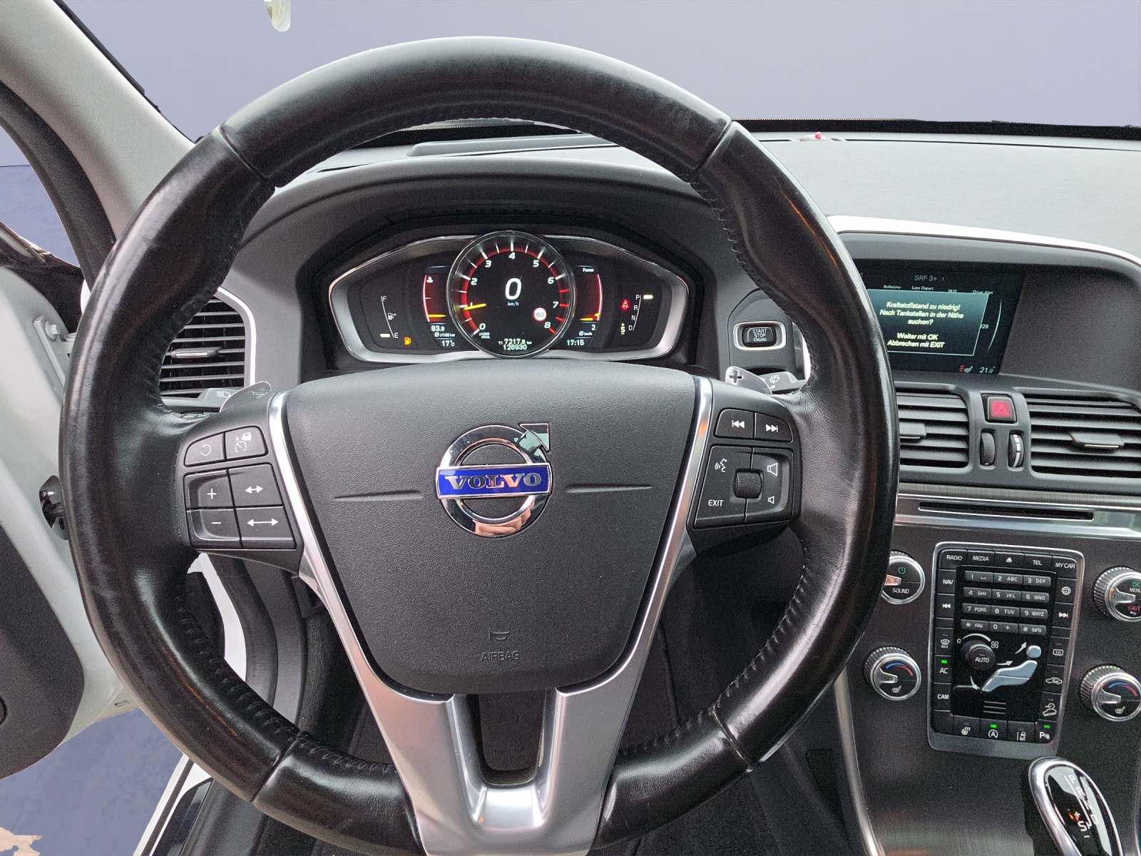 VOLVO XC60 2.0 T6 Summum AWD S/S-image-12