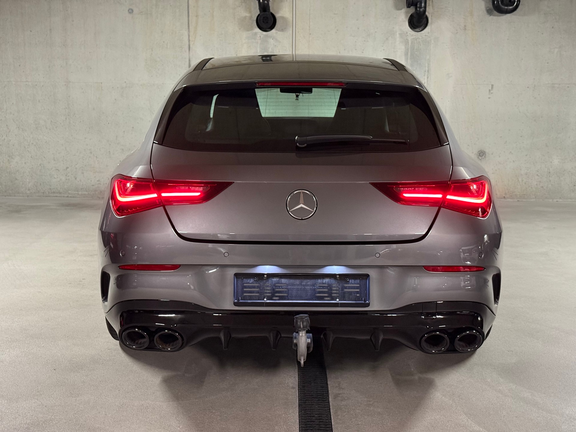 MERCEDES-BENZ CLA Shooting Brake 200 d 4Matic AMG Line-image-5