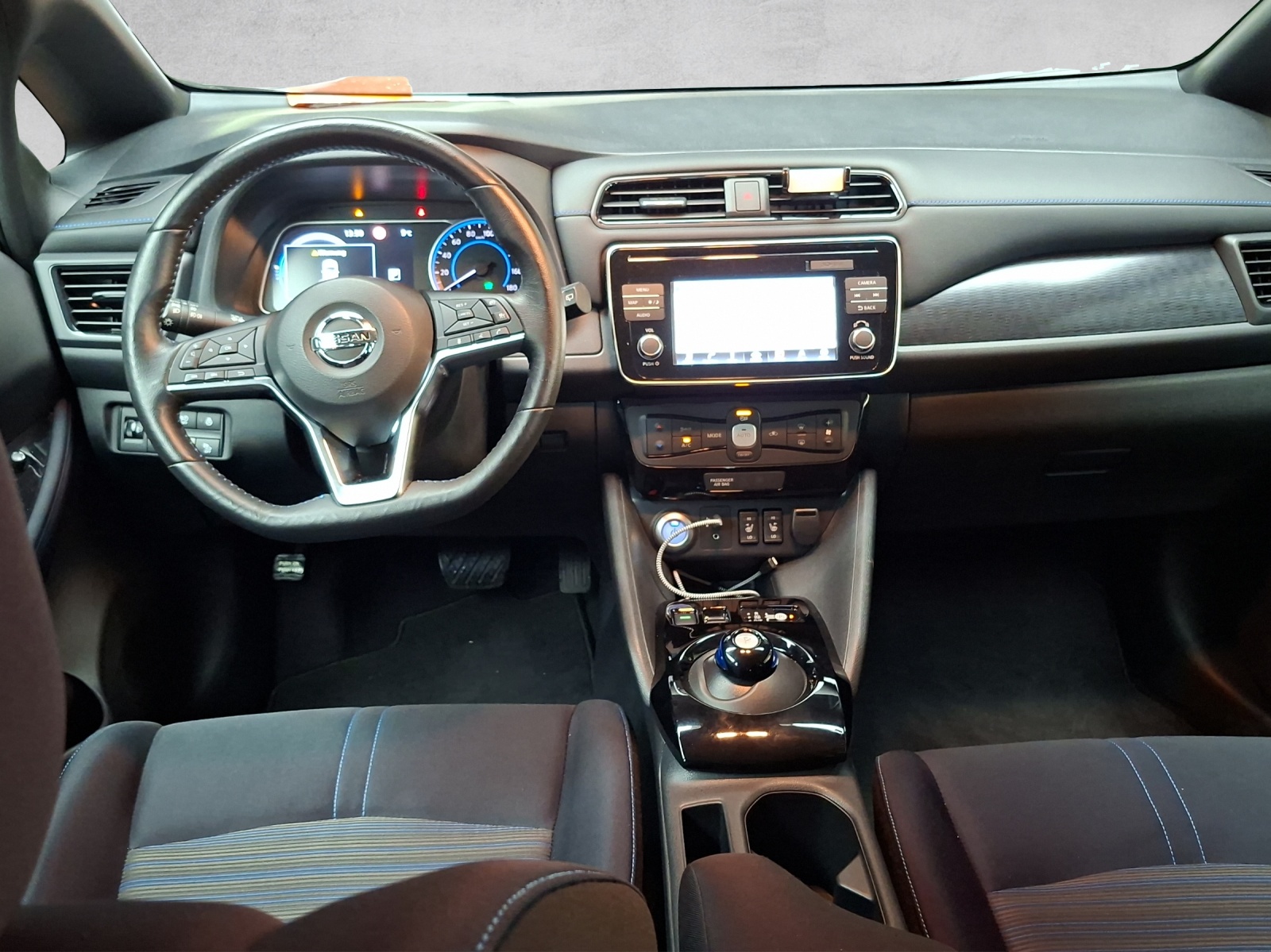 NISSAN Leaf Acenta 150 PS 40kWh Aut. (incl. Battery)-image-9