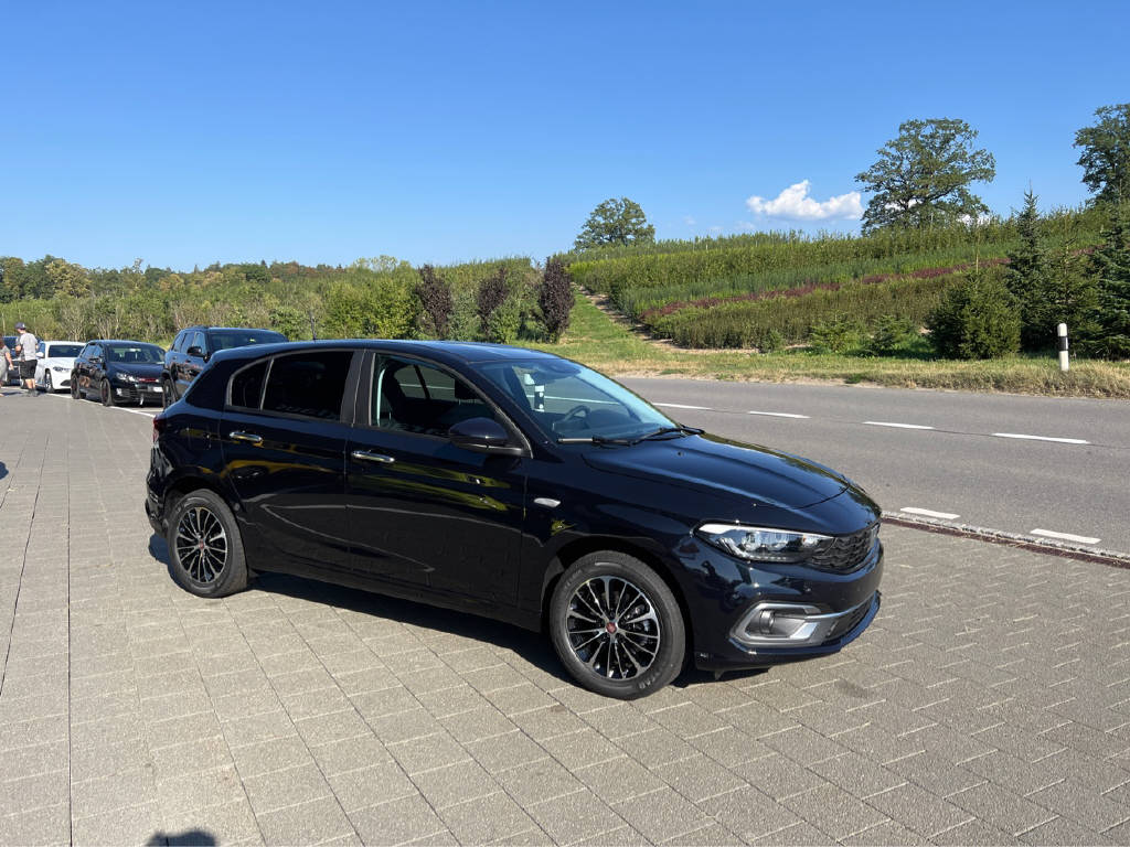 FIAT Tipo 1.5 Hybrid Swiss Edition-image-1
