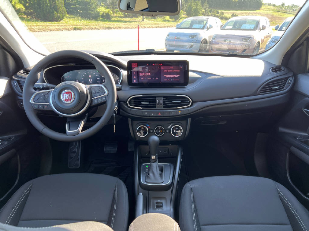 FIAT Tipo 1.5 Hybrid Swiss Edition-image-7