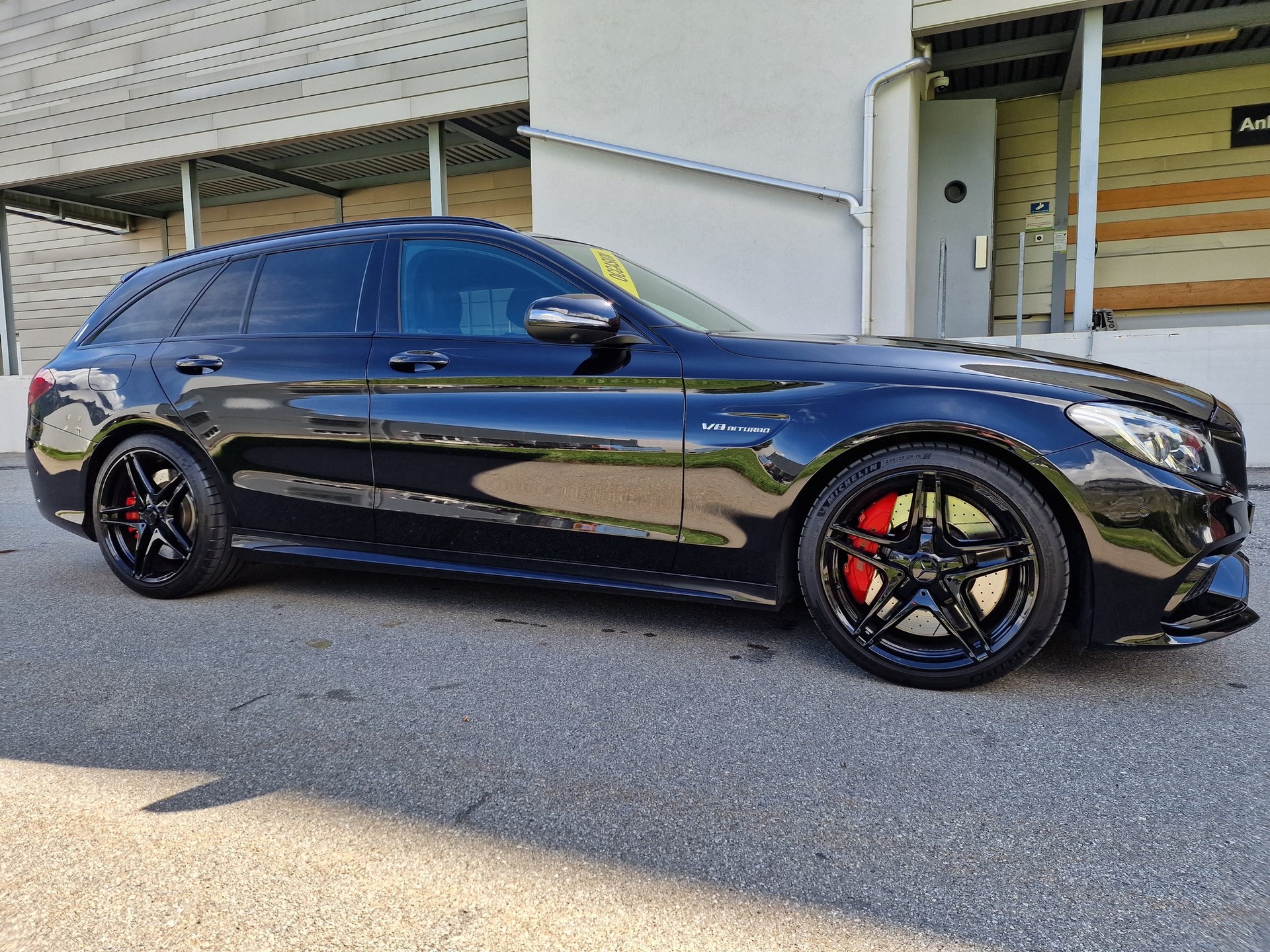 MERCEDES-BENZ C 63 S AMG Speedshift-showroom-element-2