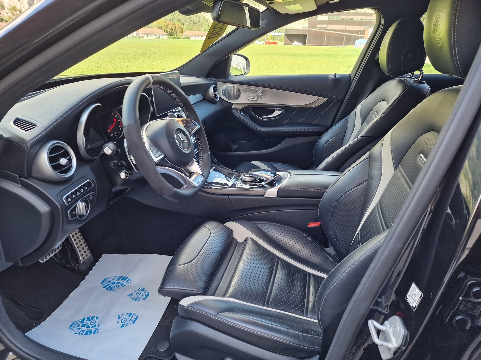 MERCEDES-BENZ C 63 S AMG Speedshift-image-11