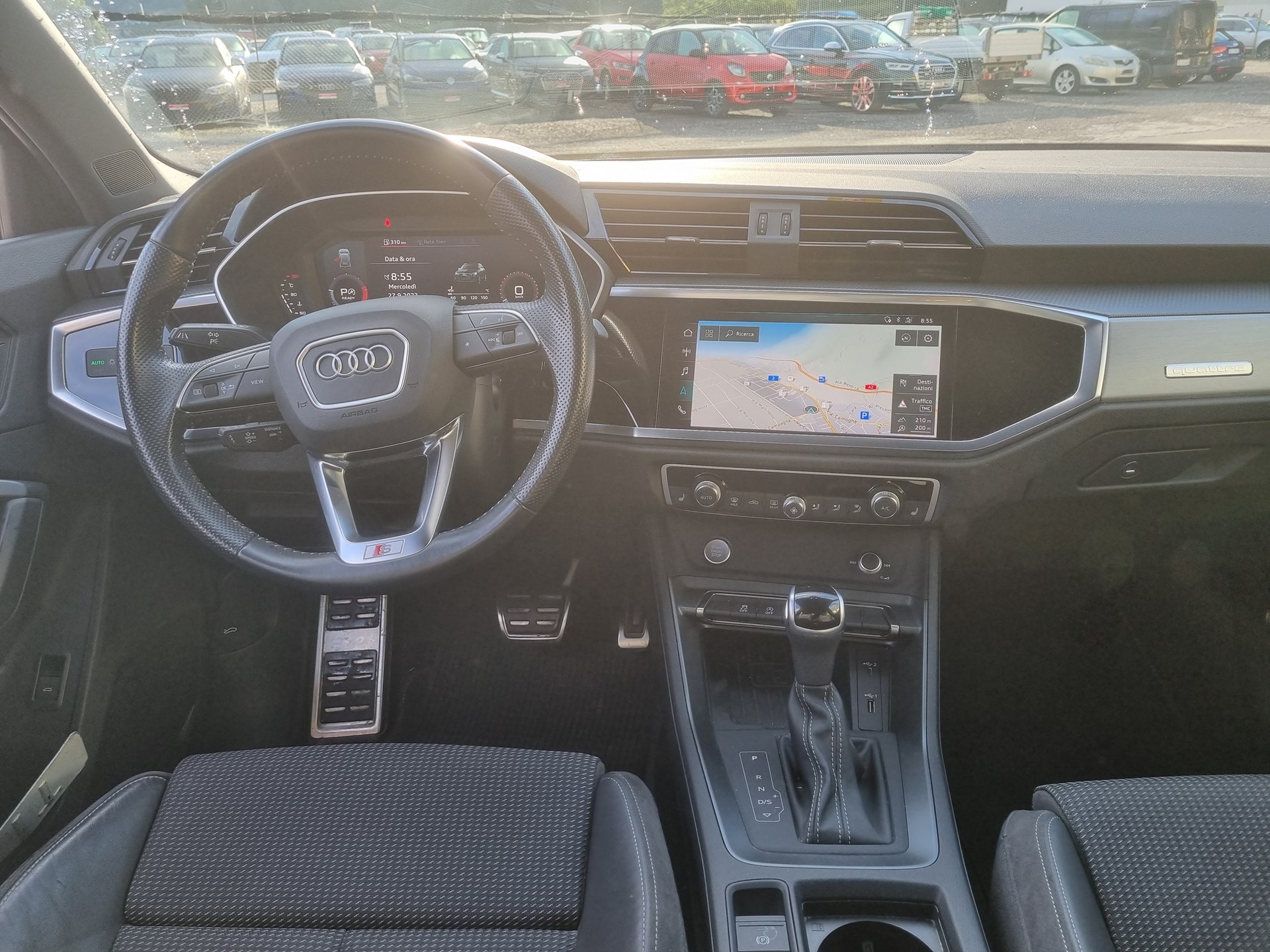 AUDI Q3 40 TDI S line quattro S-tronic-image-4