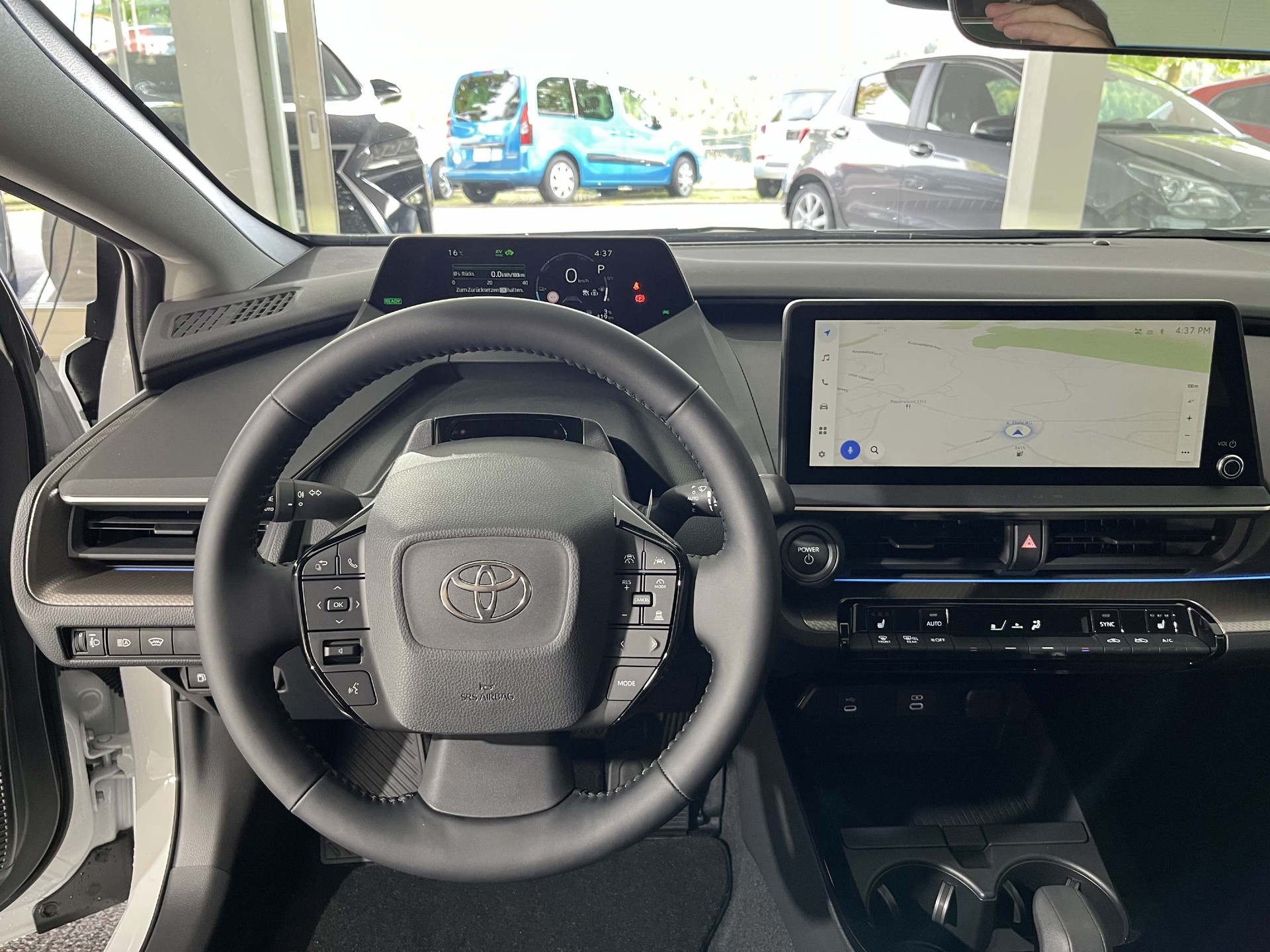 TOYOTA Prius 2.0 Plug-In-Hybrid Trend-image-9