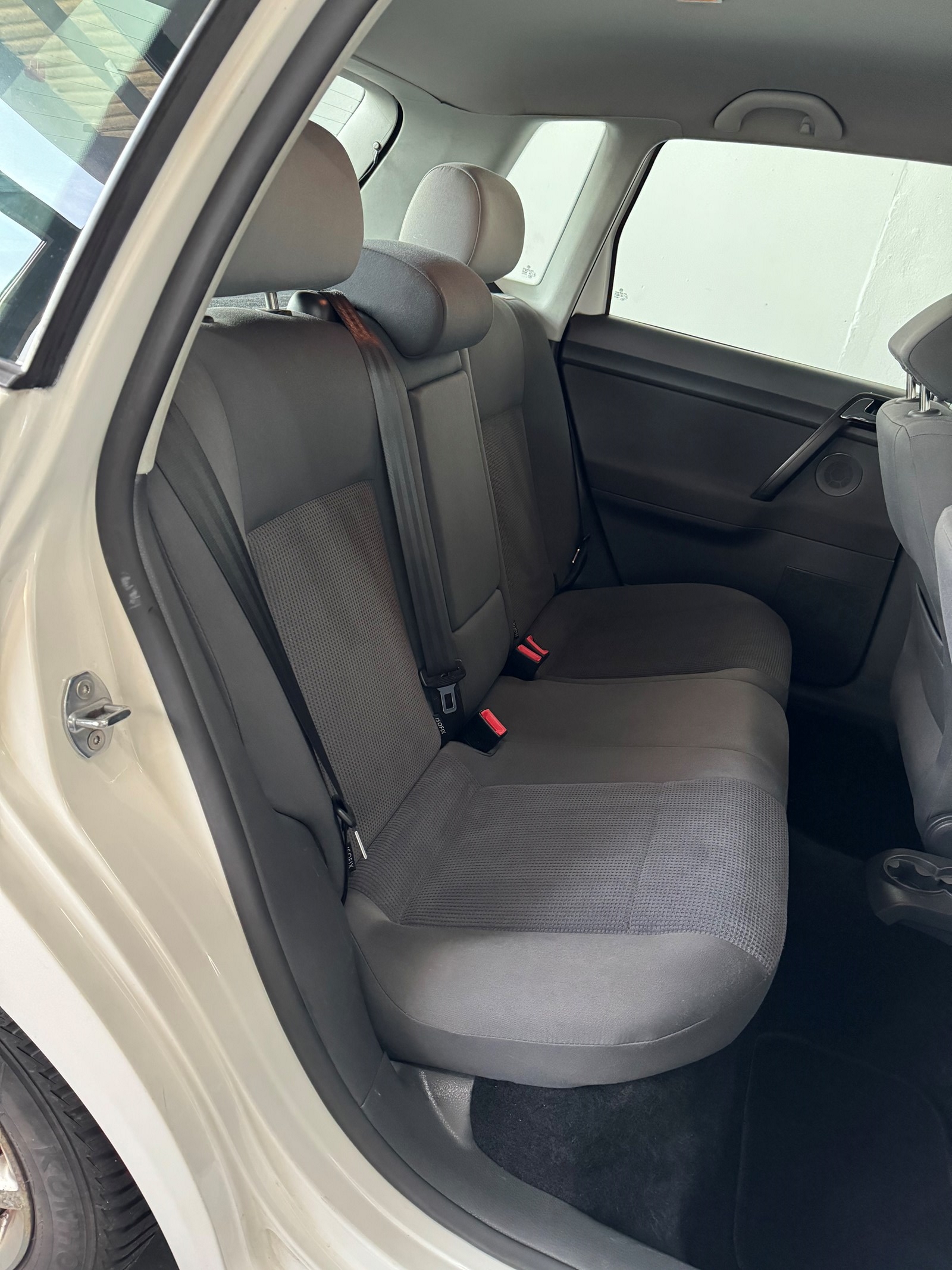 VW Polo 1.6 16V Trendline-image-18