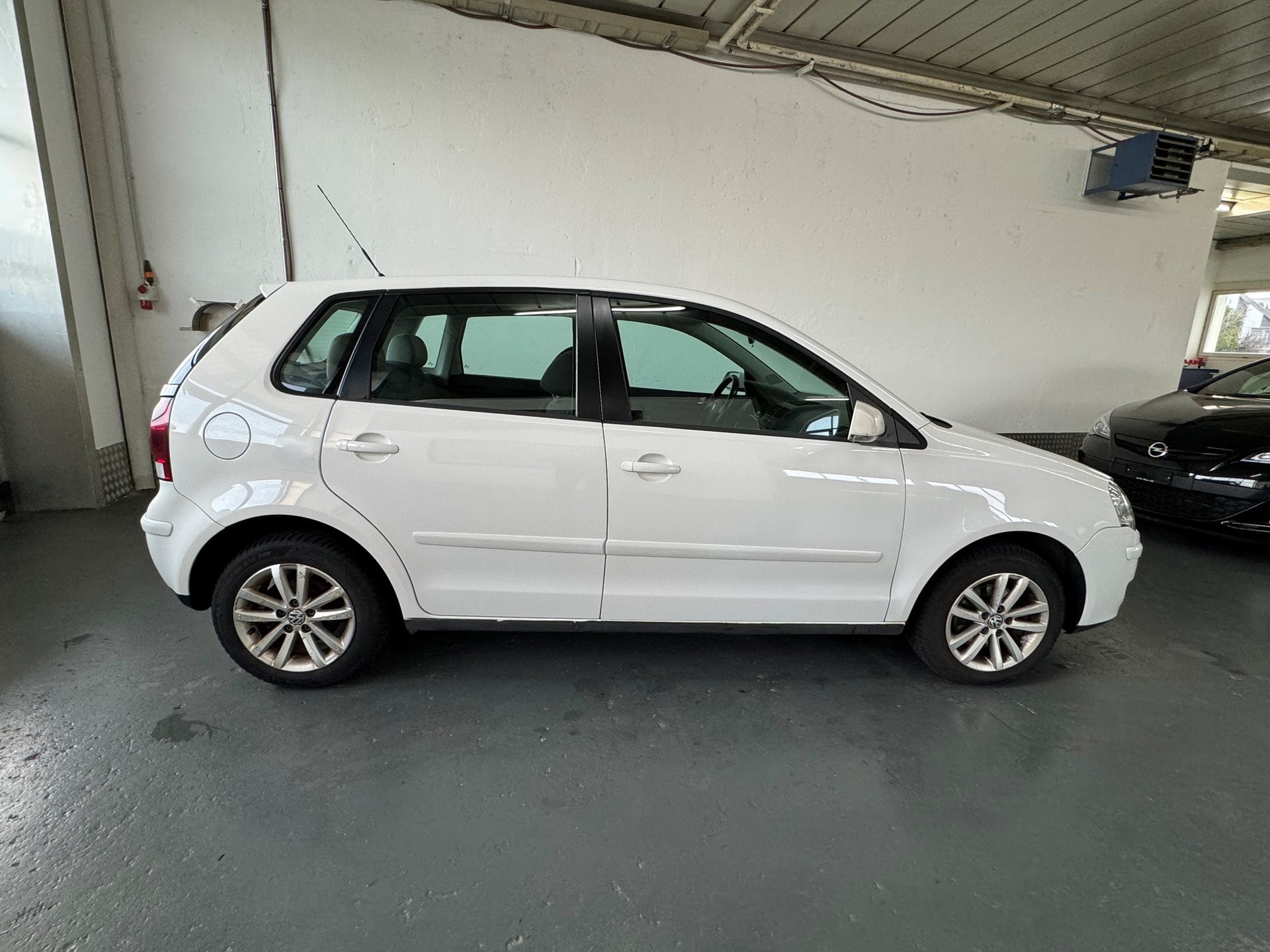 VW Polo 1.6 16V Trendline-image-5