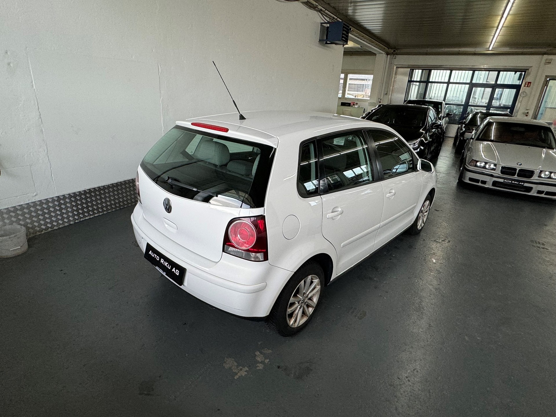 VW Polo 1.6 16V Trendline-image-6