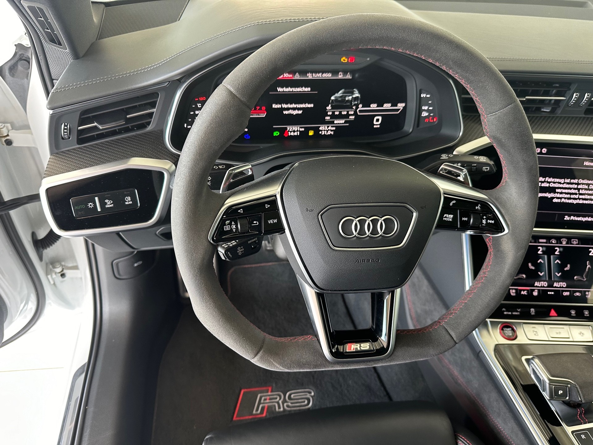 AUDI RS6 Avant 4.0 TFSI V8 quattro-image-11