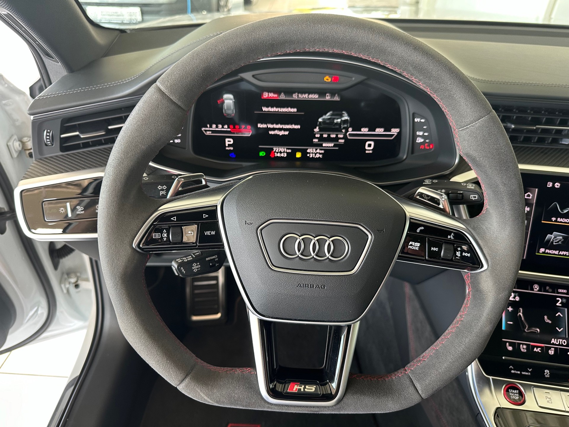 AUDI RS6 Avant 4.0 TFSI V8 quattro-image-8