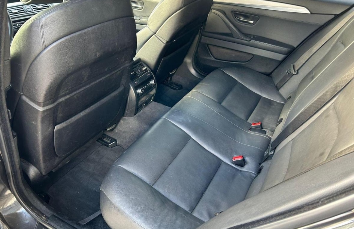 BMW M550d xDrive Touring Steptronic-image-16