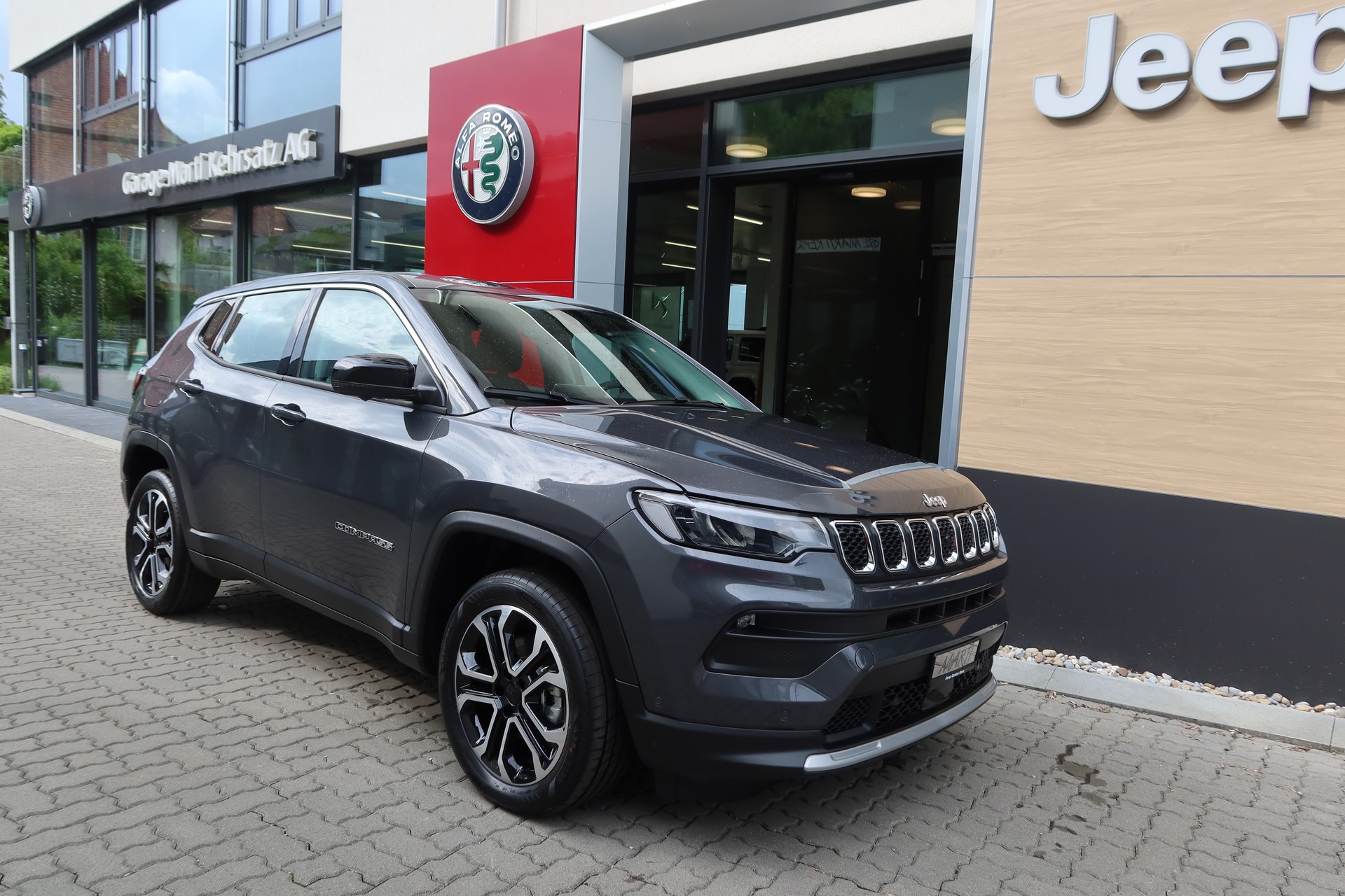 JEEP Compass 4x2 1.5 T Sw.Alt.-image-1