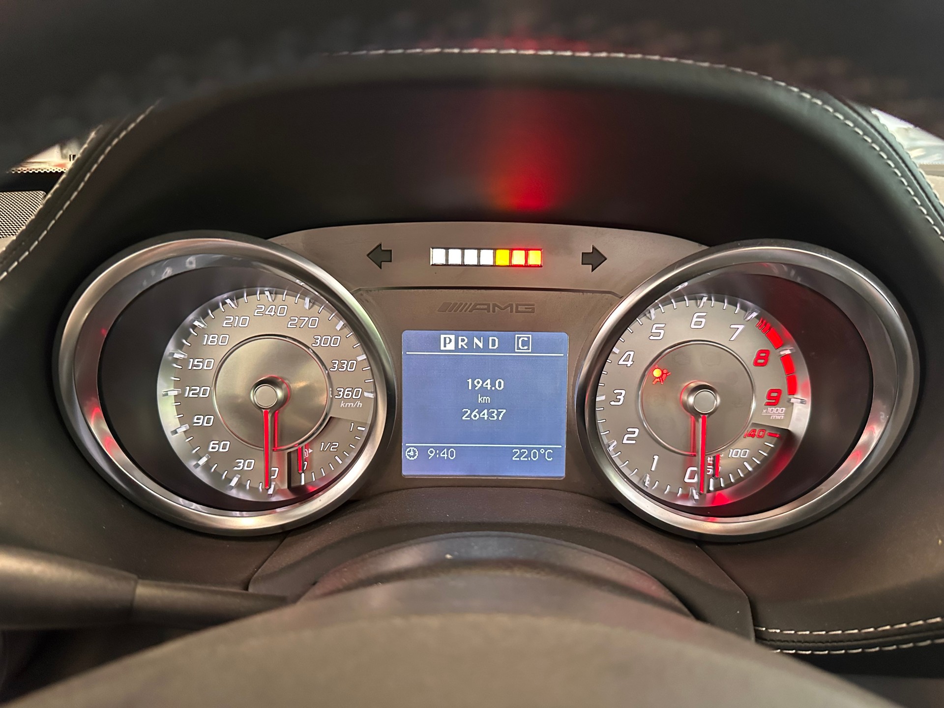 MERCEDES-BENZ SLS 63 AMG Speedshift-image-10