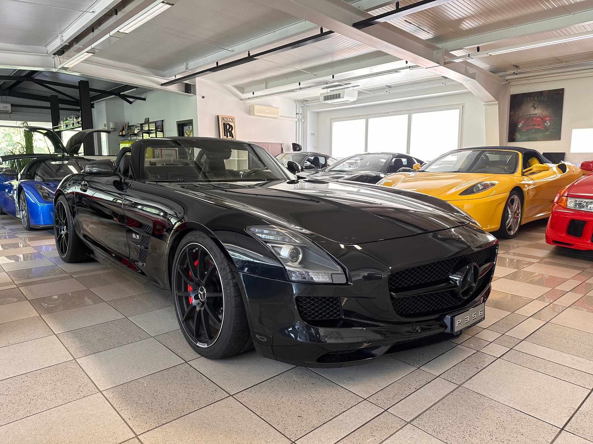 MERCEDES-BENZ SLS 63 AMG Speedshift-image-2