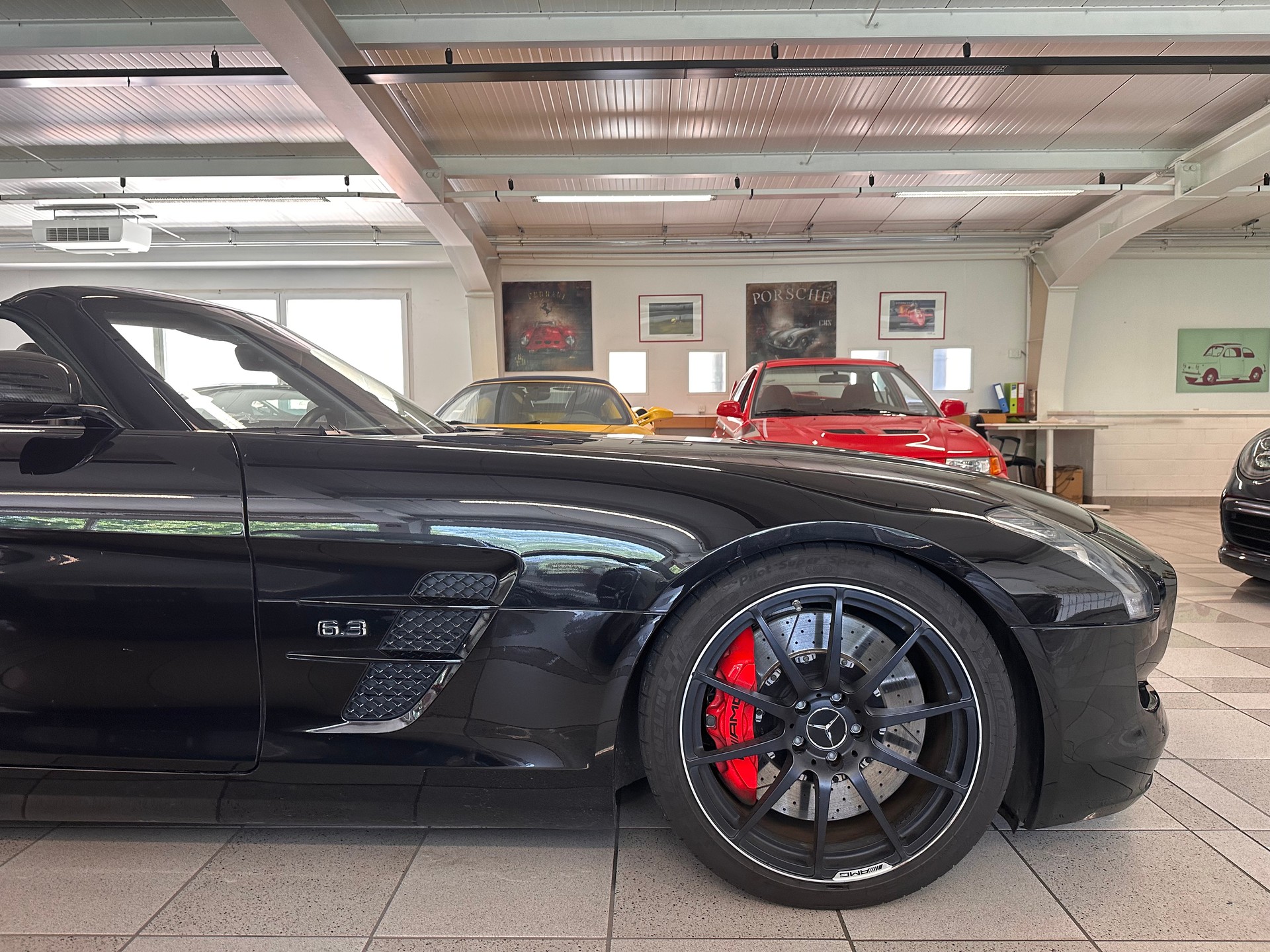 MERCEDES-BENZ SLS 63 AMG Speedshift-image-3