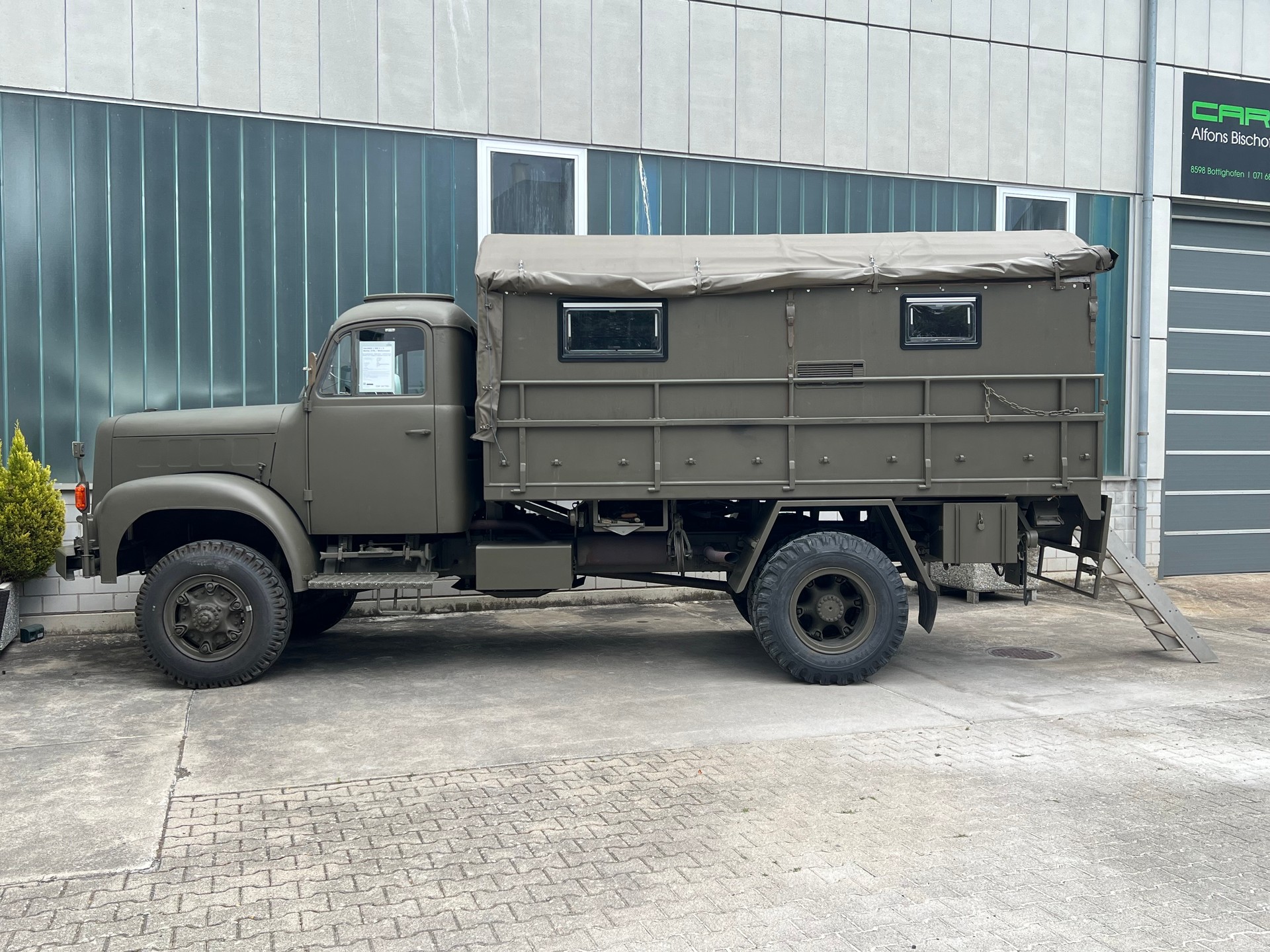 SAURER 2 DM Berna 2VM 4 x 4 Camper-showroom-element-1