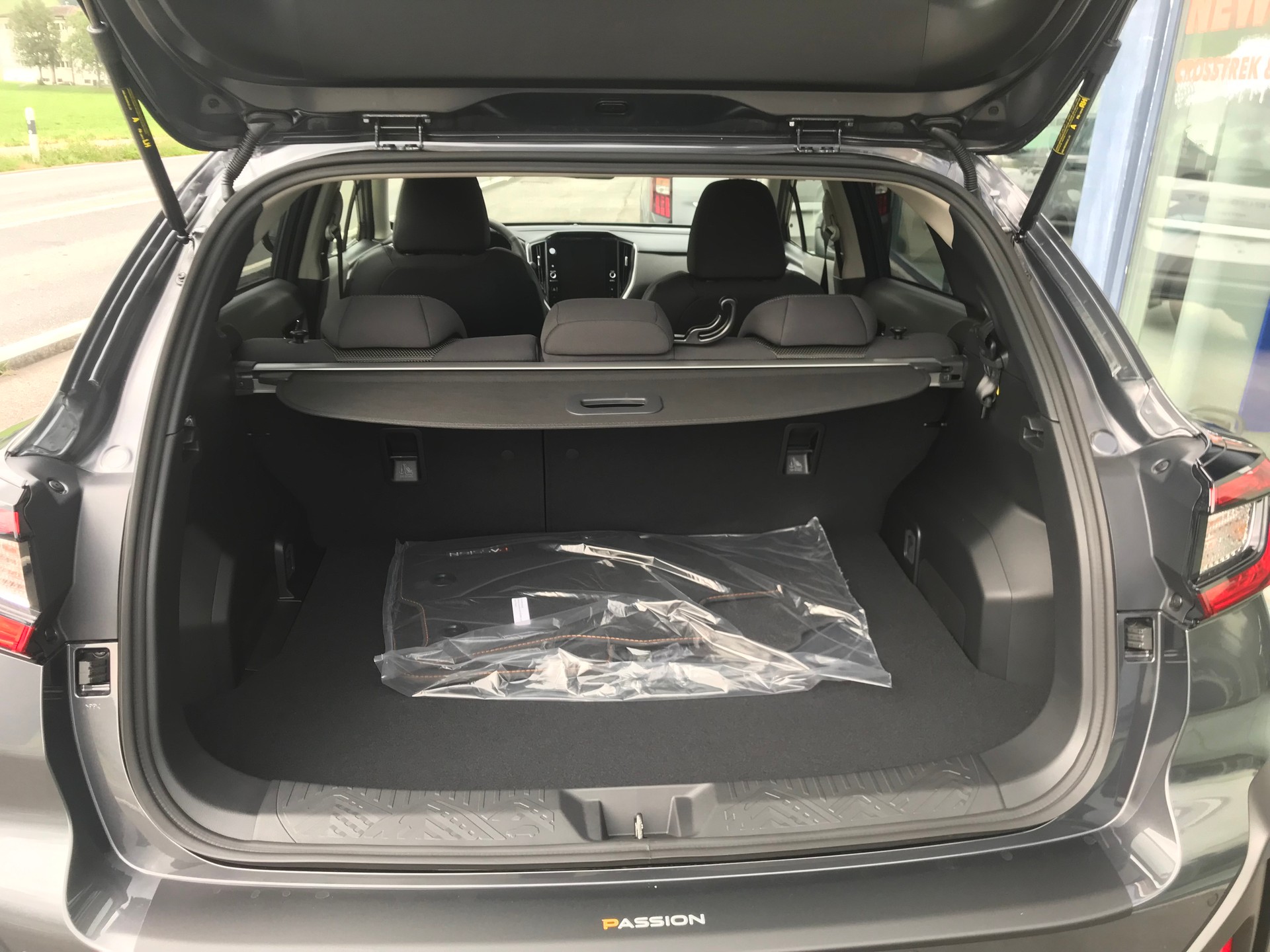 SUBARU Crosstrek 2.0 e-Boxer Passion AWD Lineartronic-image-6