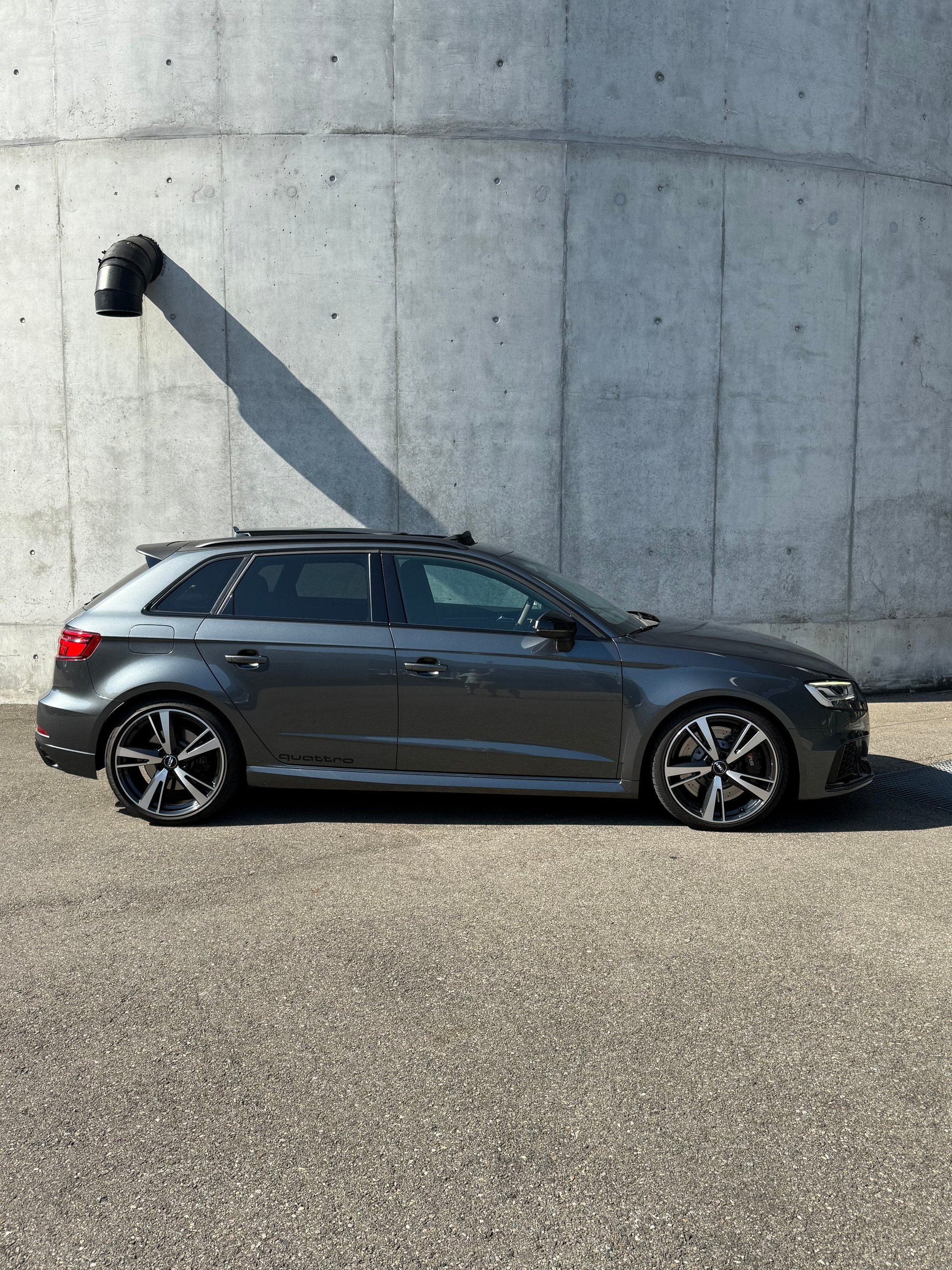 AUDI RS3 Sportback 2.5 TSI quattro S-tronic OHNE OPF-image-1