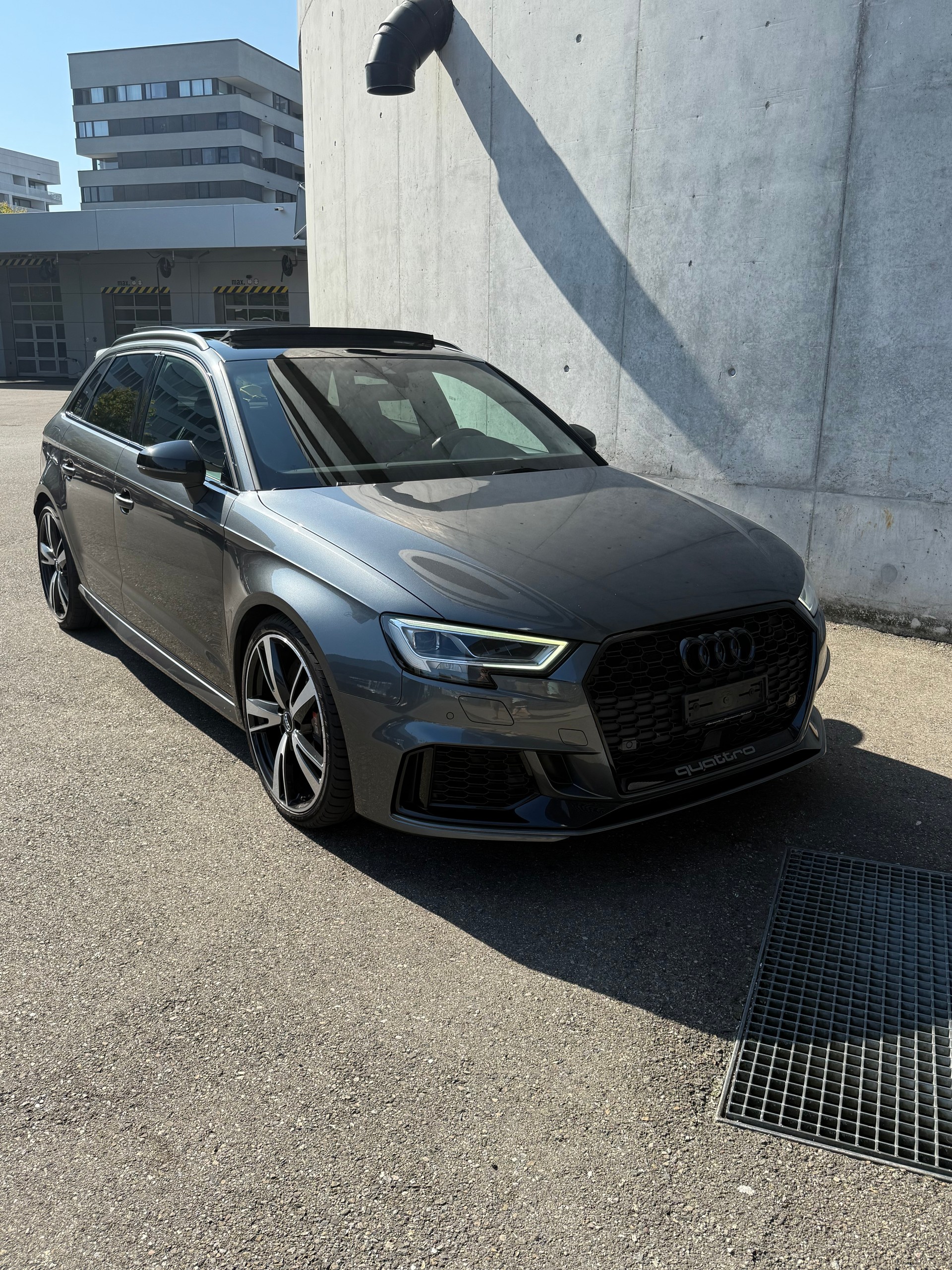 AUDI RS3 Sportback 2.5 TSI quattro S-tronic OHNE OPF-image-0