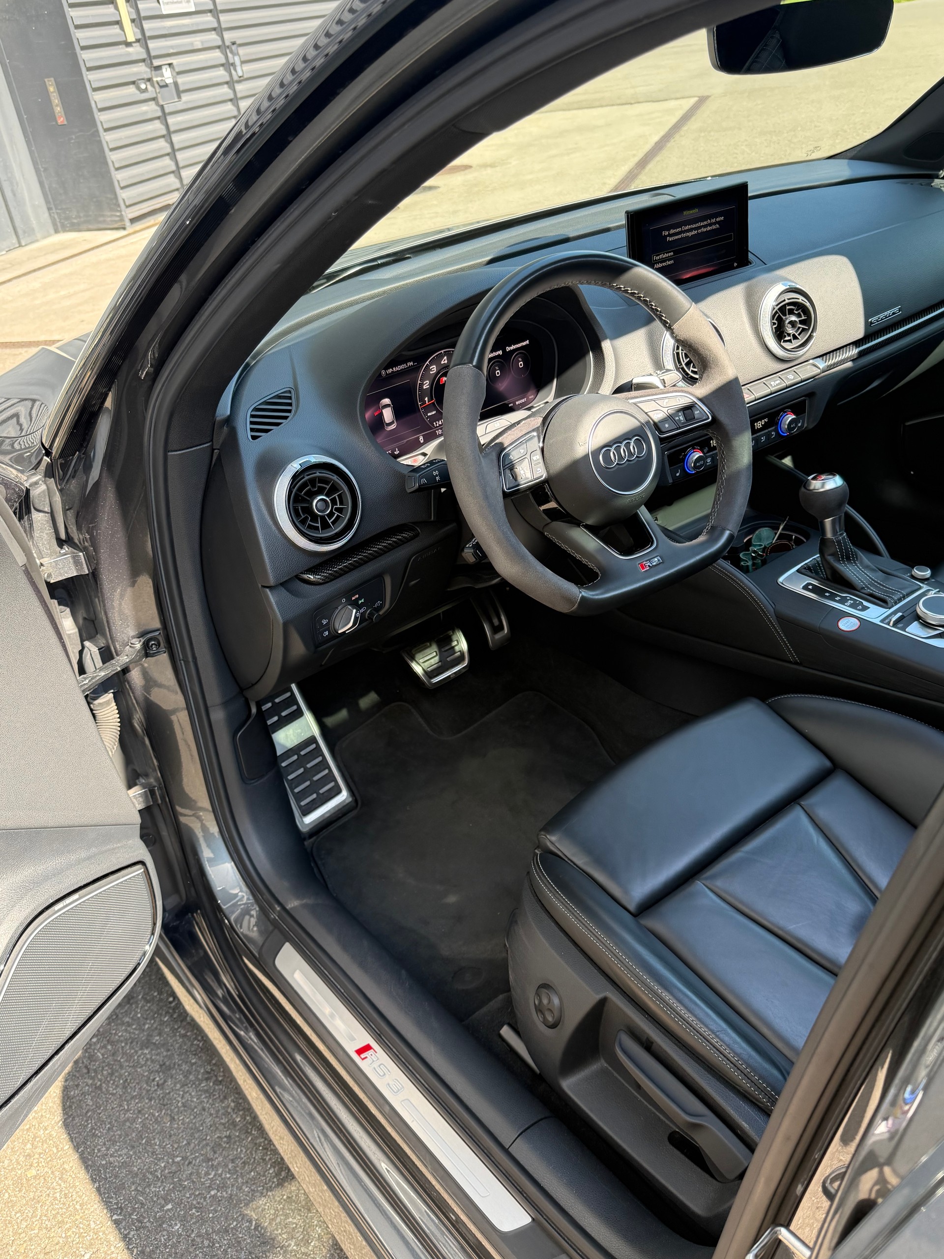 AUDI RS3 Sportback 2.5 TSI quattro S-tronic OHNE OPF-image-5