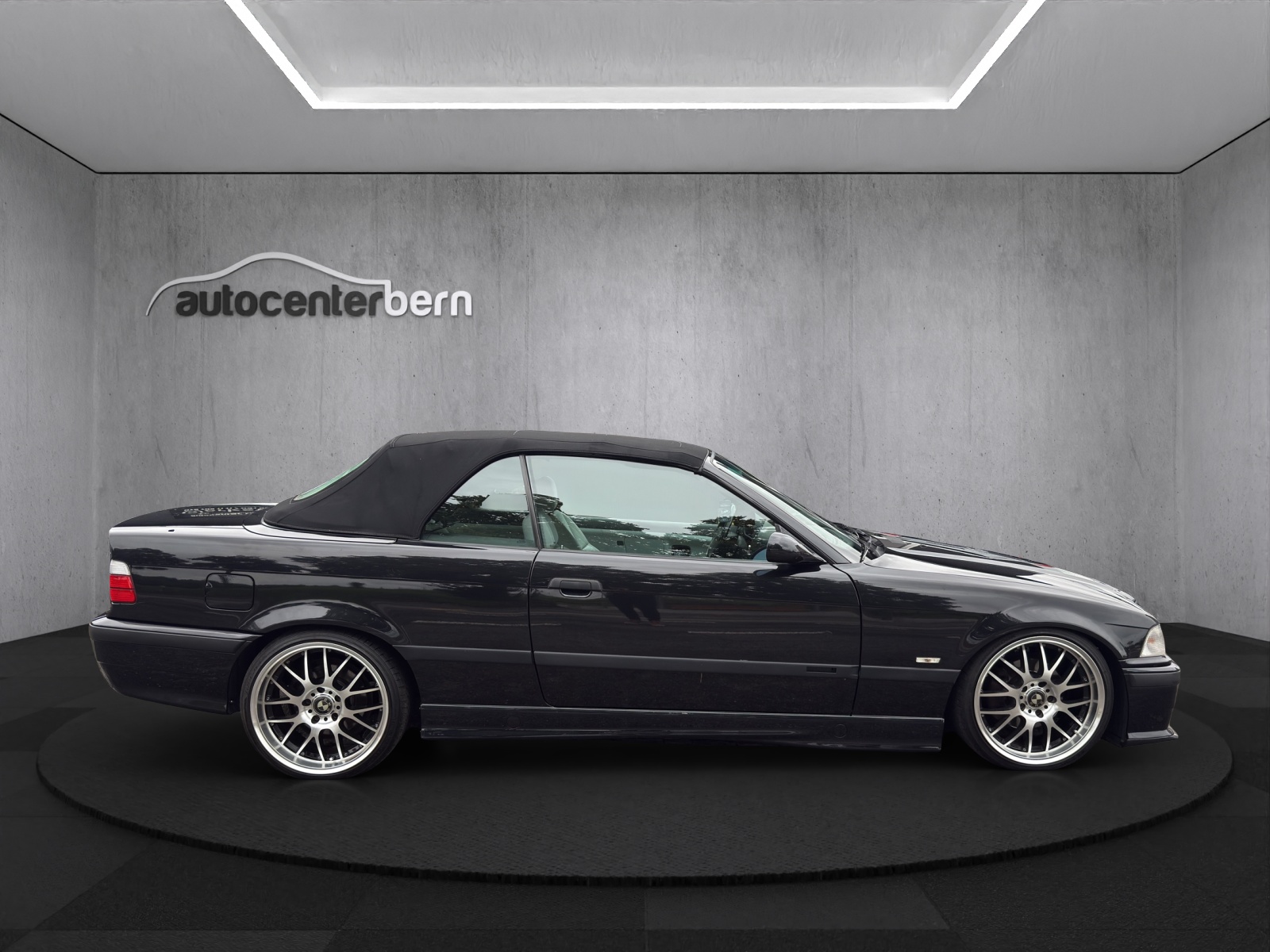 BMW 328i A Cabrio Sport-image-7