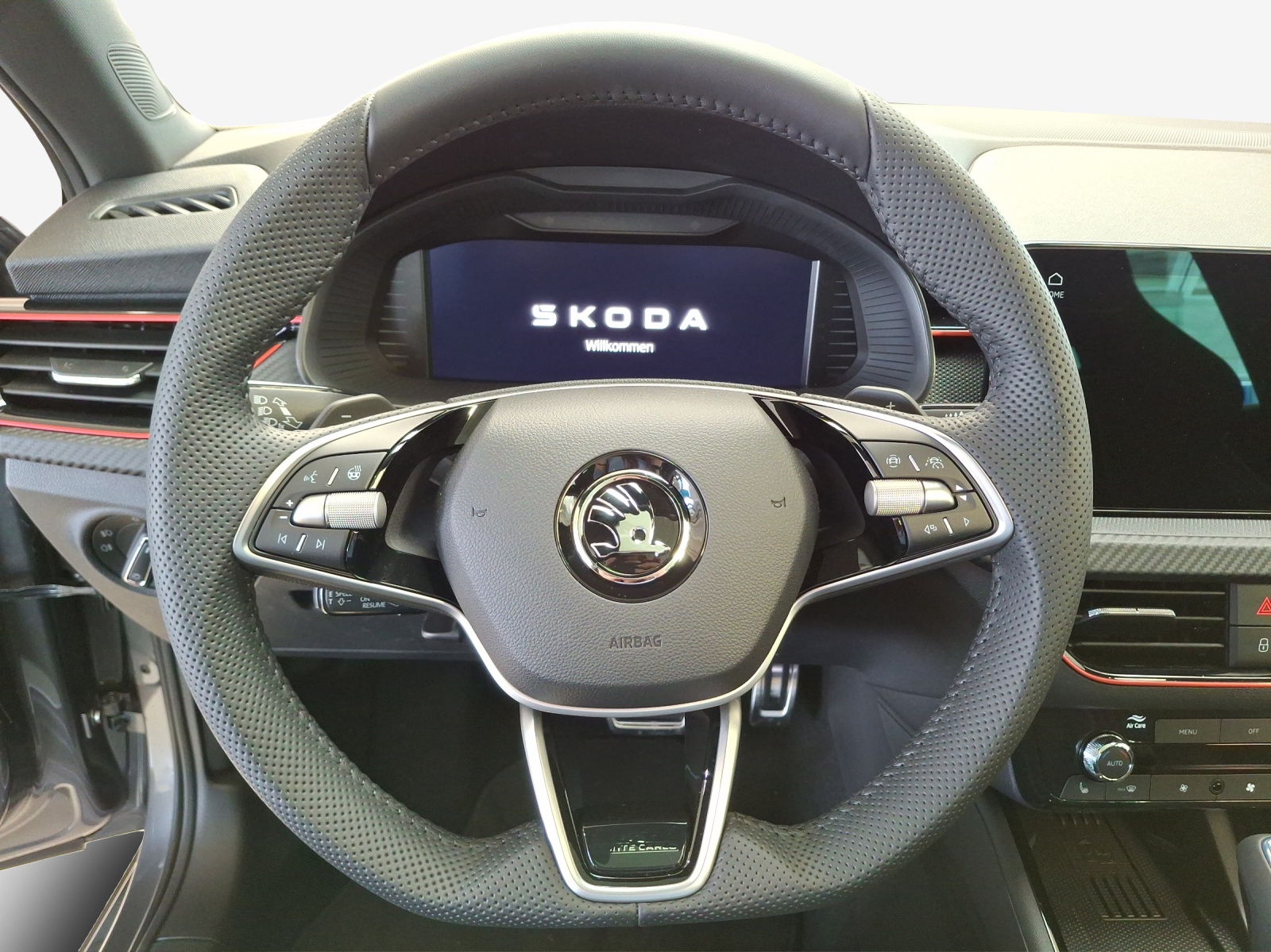 SKODA Kamiq 1.0 TSI Monte Carlo DSG-image-9