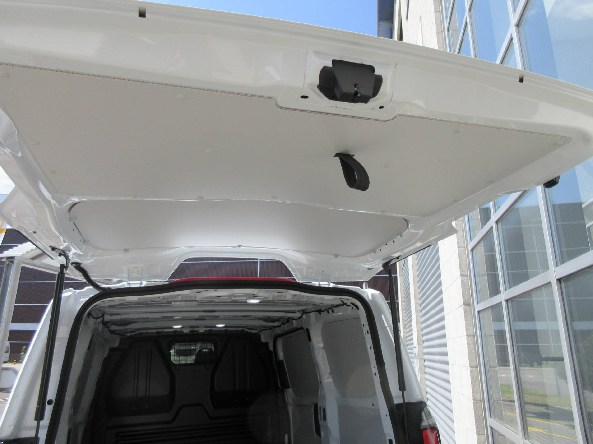FORD Transit Custom Van 280 L1 2.0 EcoBlue 110 Trend-image-11