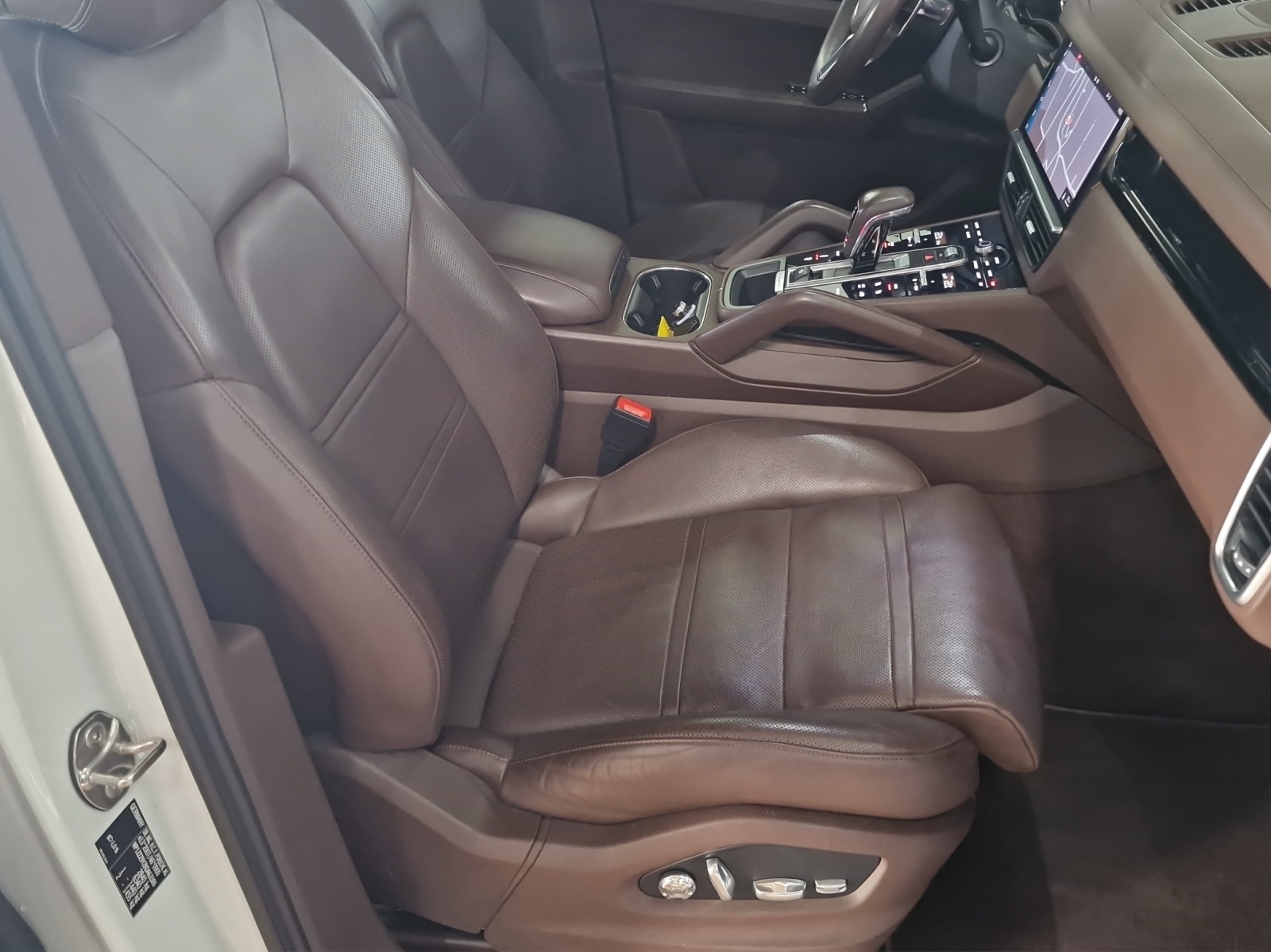 PORSCHE Cayenne S-image-13