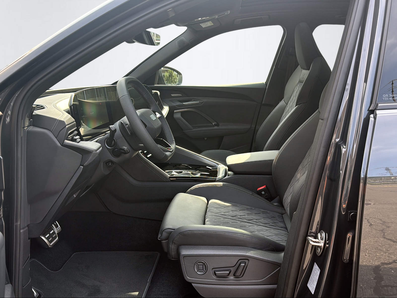 AUDI Q5 SB TDI quattro 150 kW-image-7