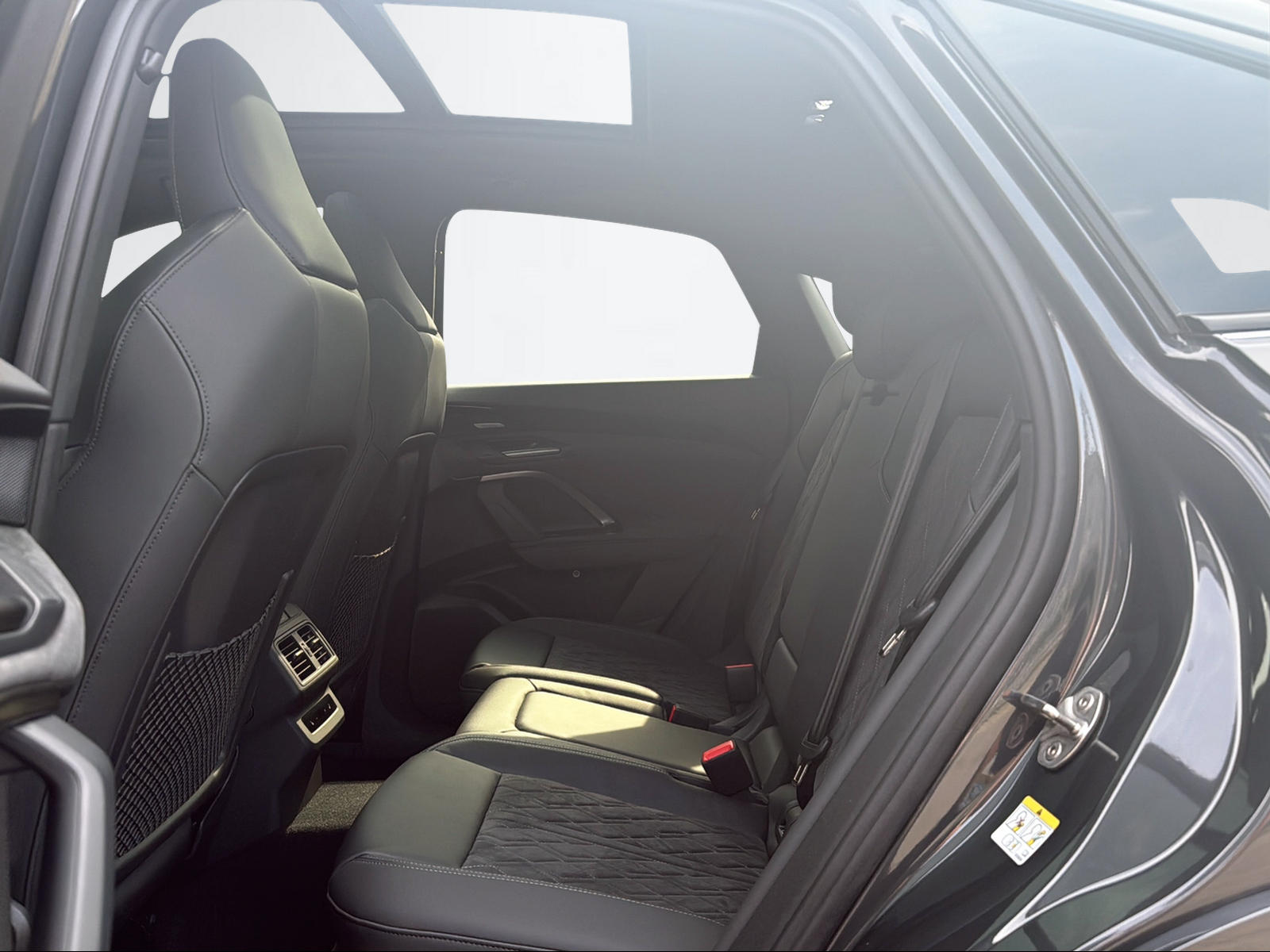 AUDI Q5 SB TDI quattro 150 kW-image-8