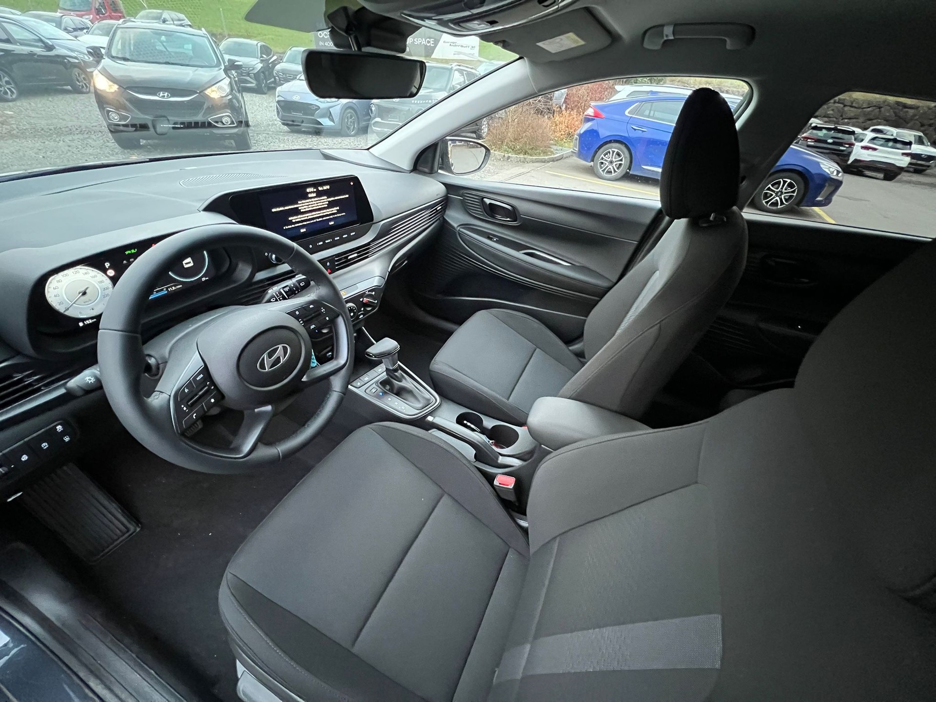 HYUNDAI i20 1.0 T-GDi Amplia DCT-image-9